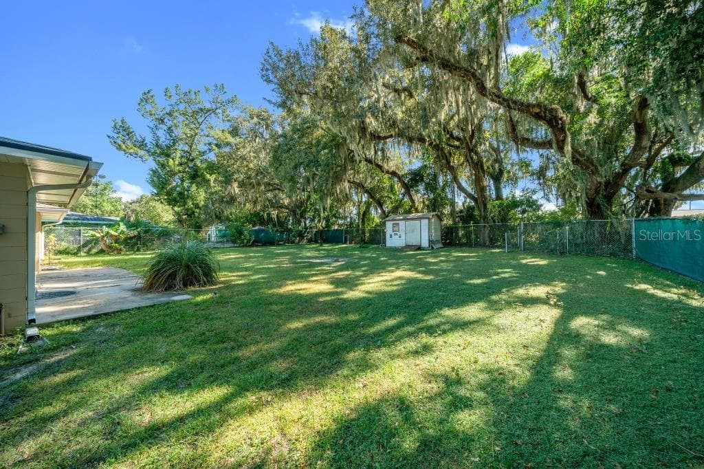 Single Family Residence at 10 EMERALD RUN, OCALA, photo 33 of 41