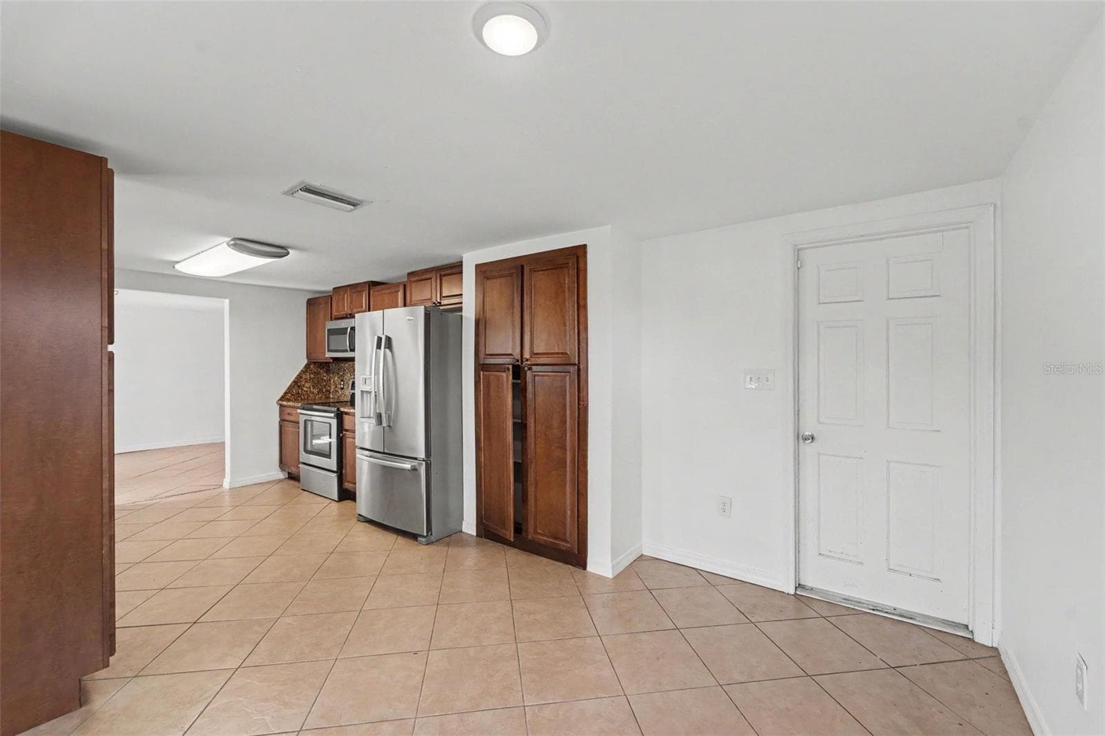 Single Family Residence at 5632 FESTIVO DR, HOLIDAY, photo 10 of 31