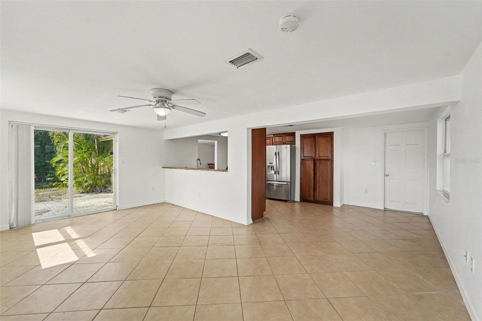 Single Family Residence at 5632 FESTIVO DR, HOLIDAY, photo 15 of 31