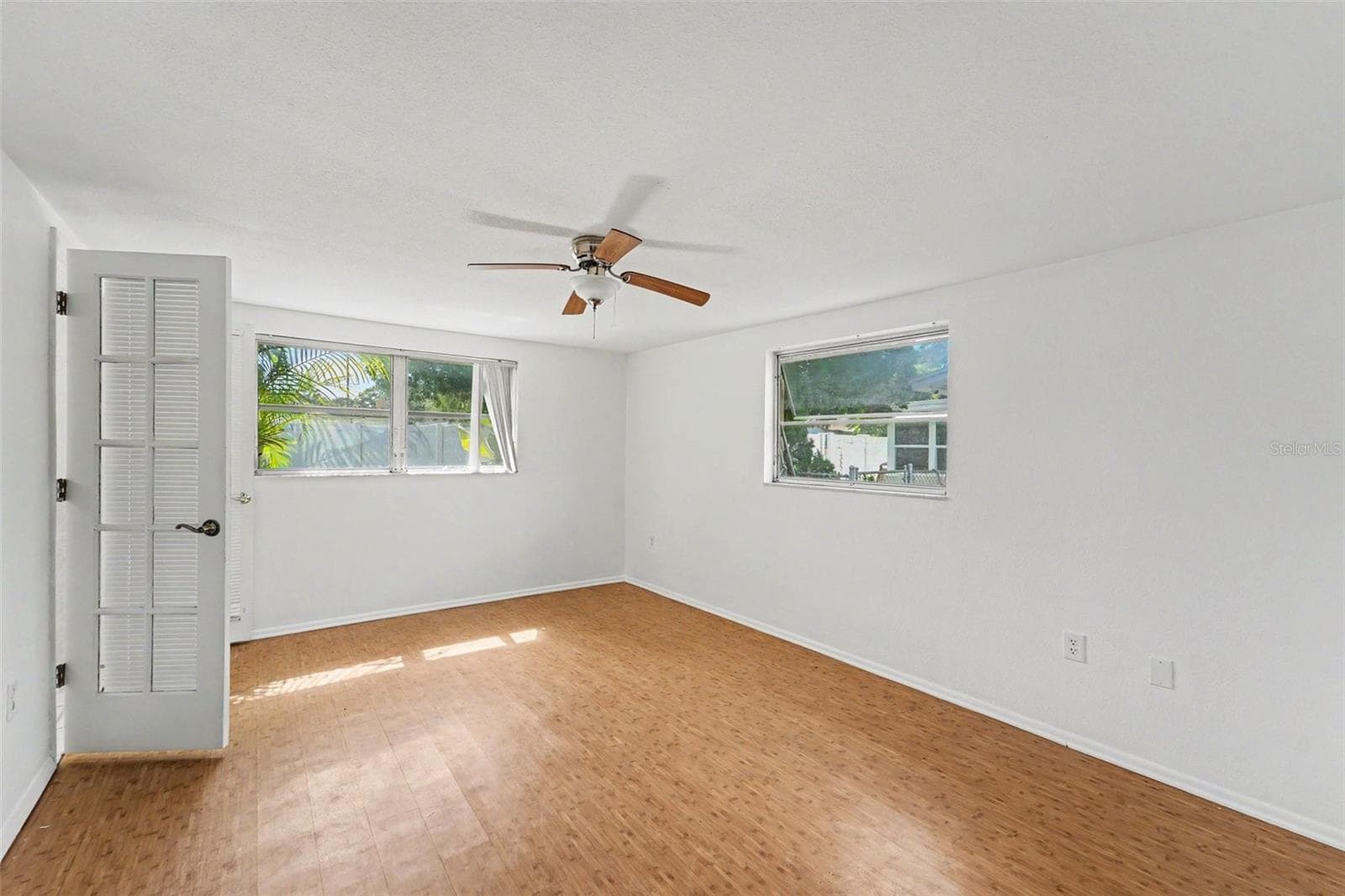 Single Family Residence at 5632 FESTIVO DR, HOLIDAY, photo 19 of 31