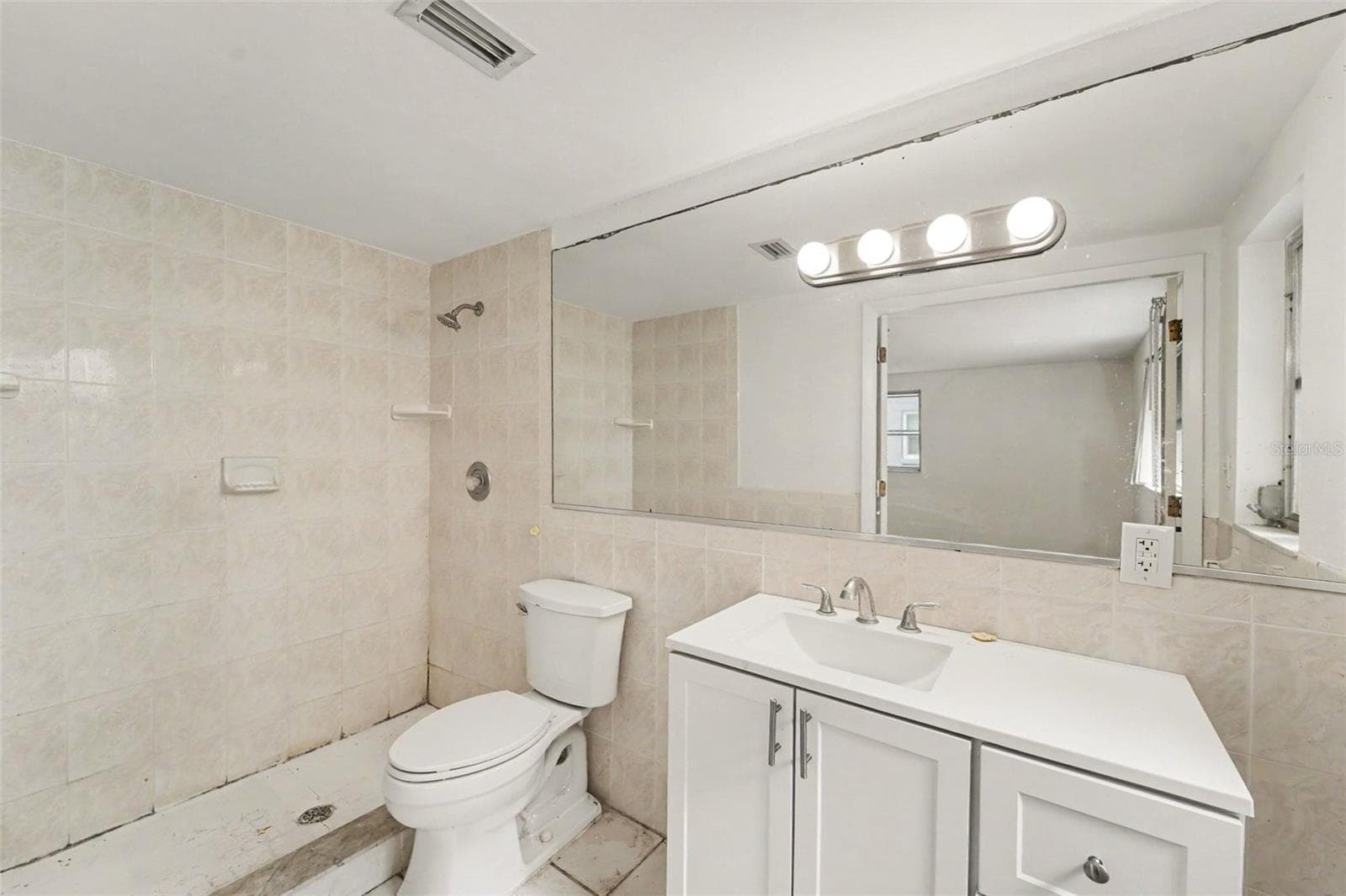 Single Family Residence at 5632 FESTIVO DR, HOLIDAY, photo 20 of 31