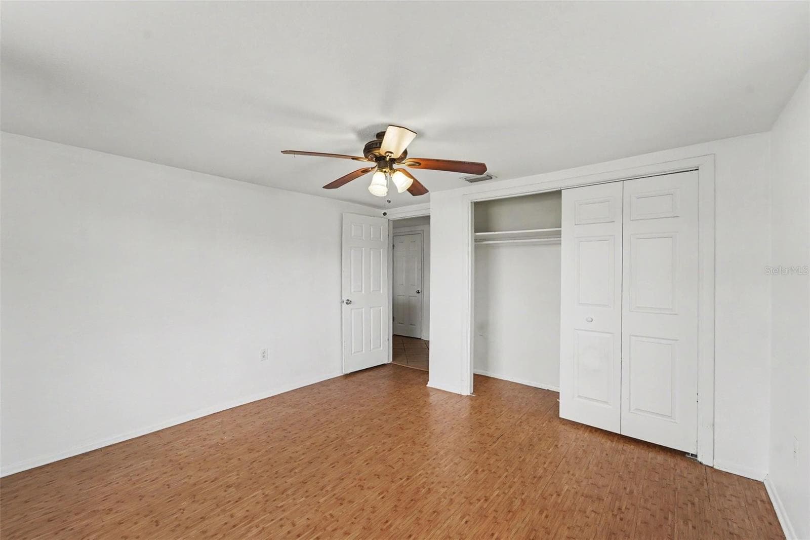 Single Family Residence at 5632 FESTIVO DR, HOLIDAY, photo 23 of 31