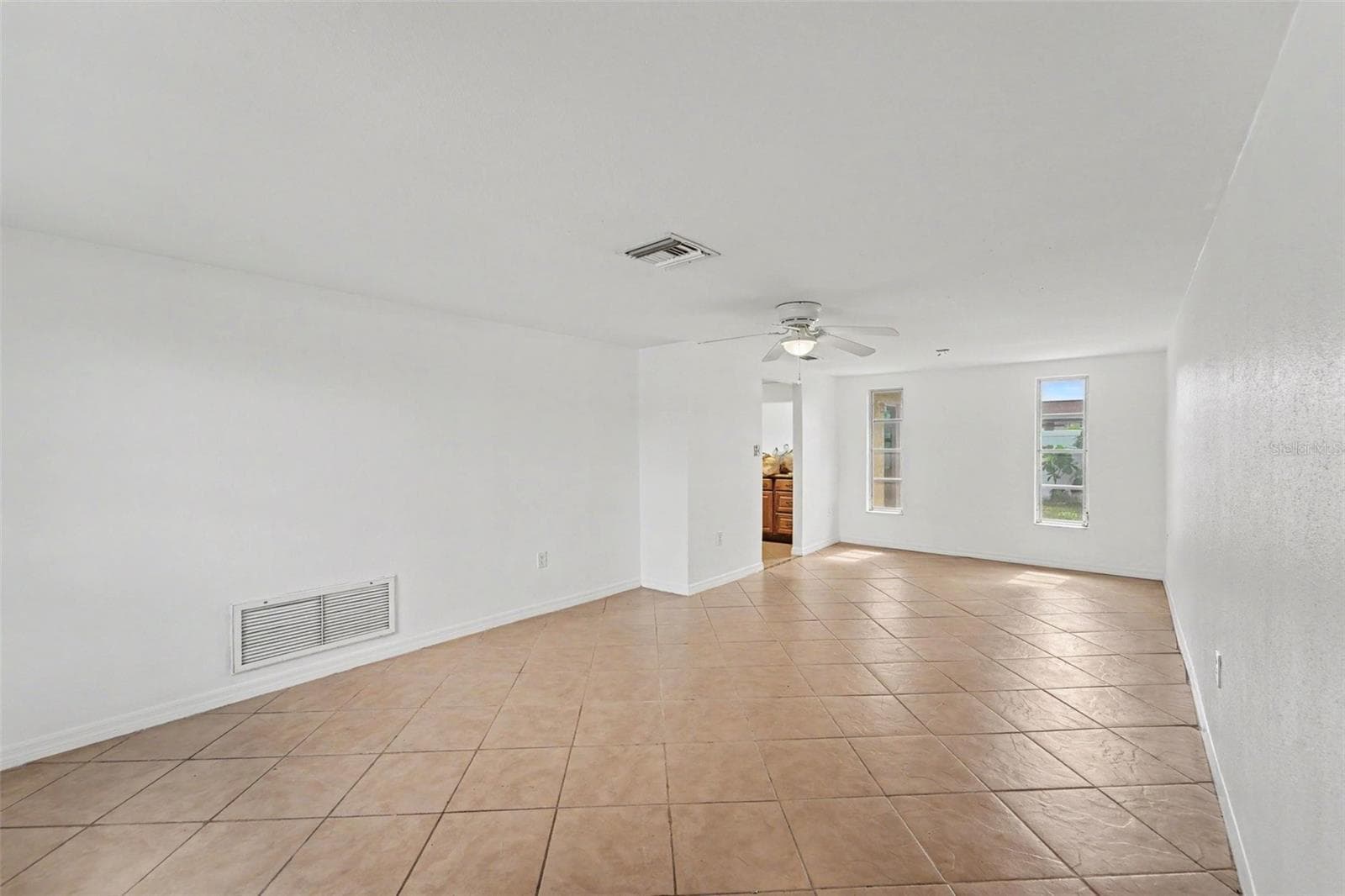 Single Family Residence at 5632 FESTIVO DR, HOLIDAY, photo 26 of 31