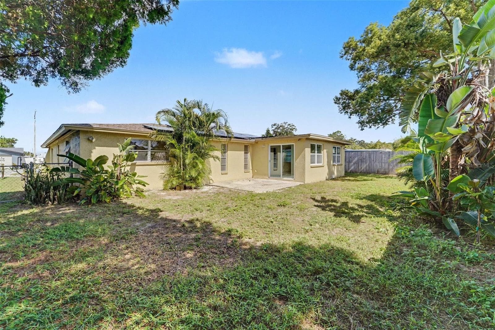 Single Family Residence at 5632 FESTIVO DR, HOLIDAY, photo 27 of 31