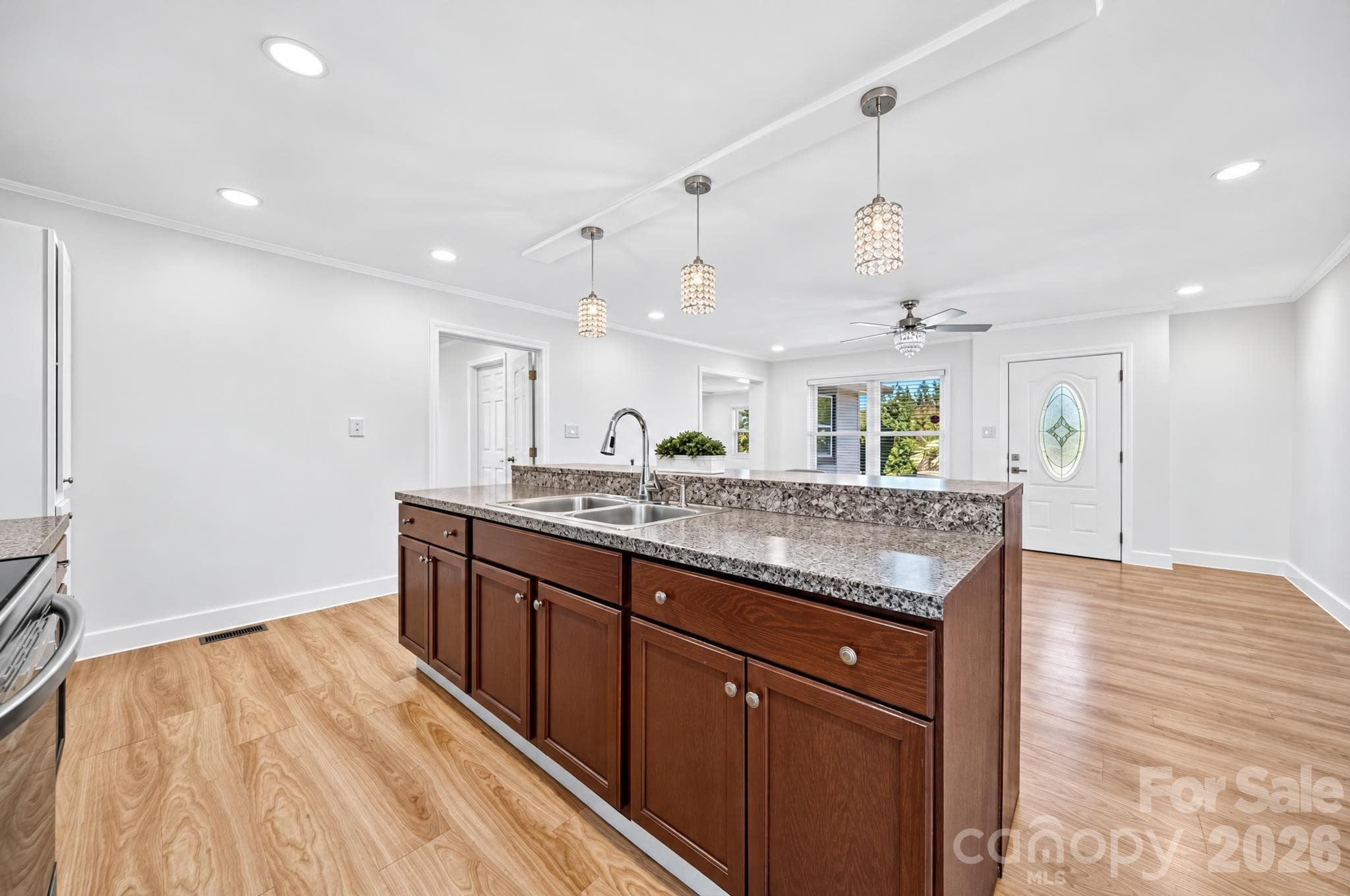 Single Family Residence at 892 Taylor Drive, Lancaster, photo 11 of 45