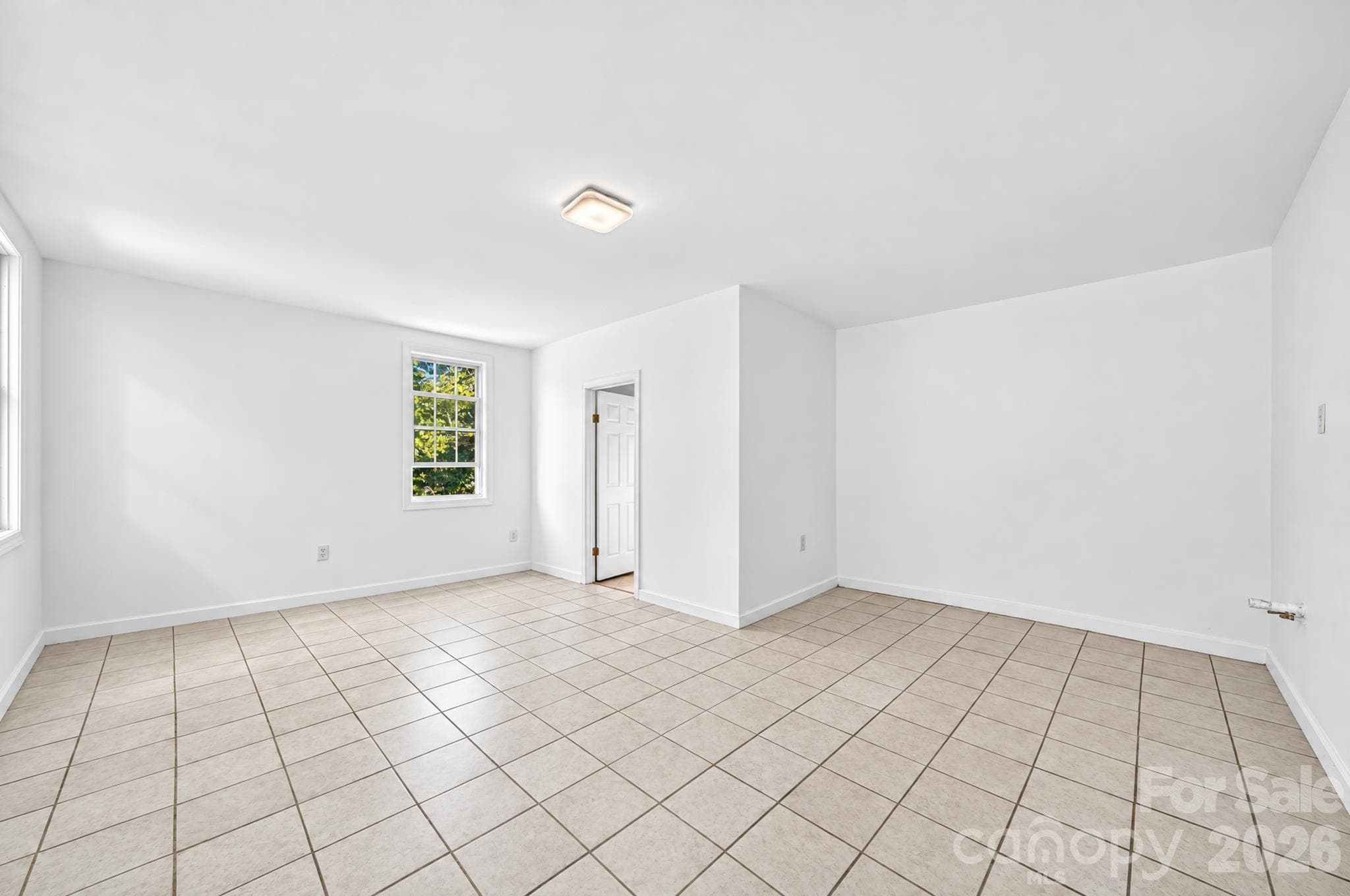 Single Family Residence at 892 Taylor Drive, Lancaster, photo 35 of 45