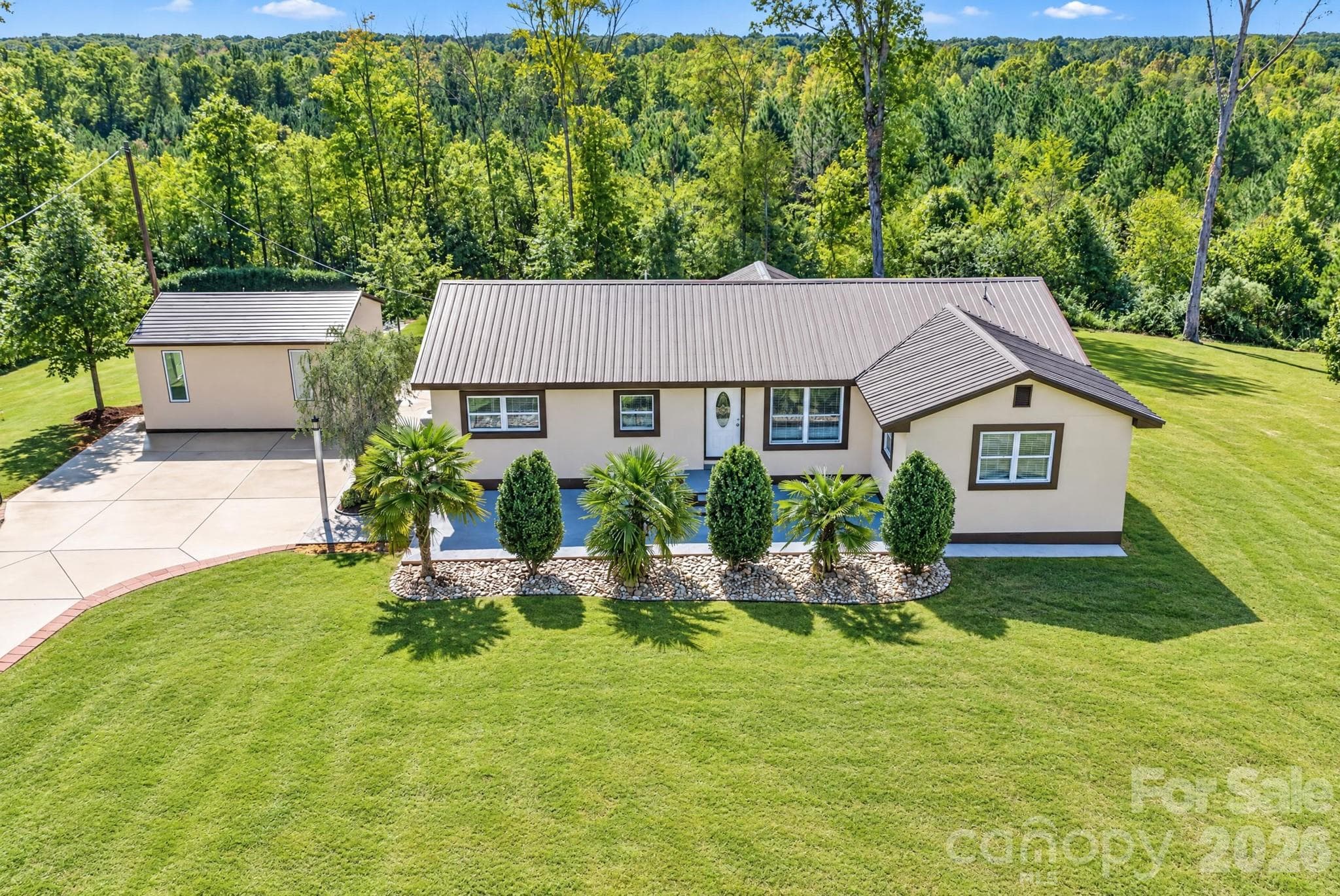 Single Family Residence at 892 Taylor Drive, Lancaster, photo 41 of 45