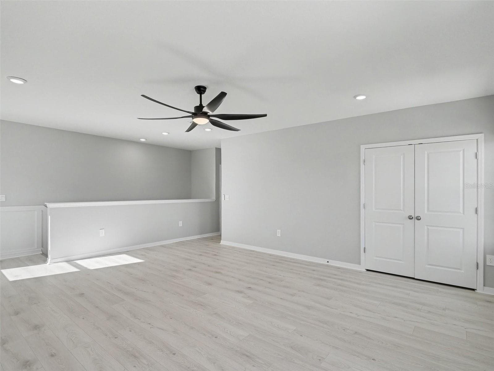 loft with storage closets - 5731 WOODLAND SAGE DR, SARASOTA