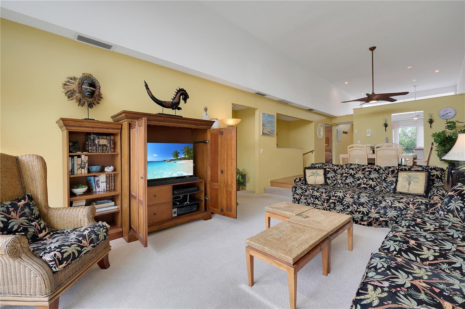 Townhouse at 3803 E BAY DR #9, HOLMES BEACH, photo 9 of 37