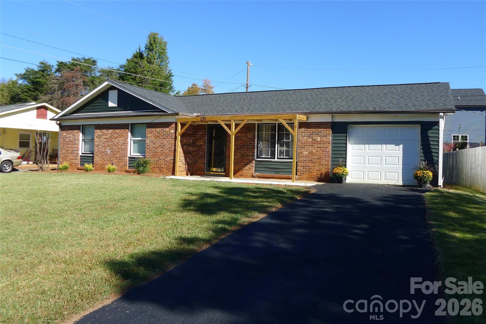 133 Windward Circle