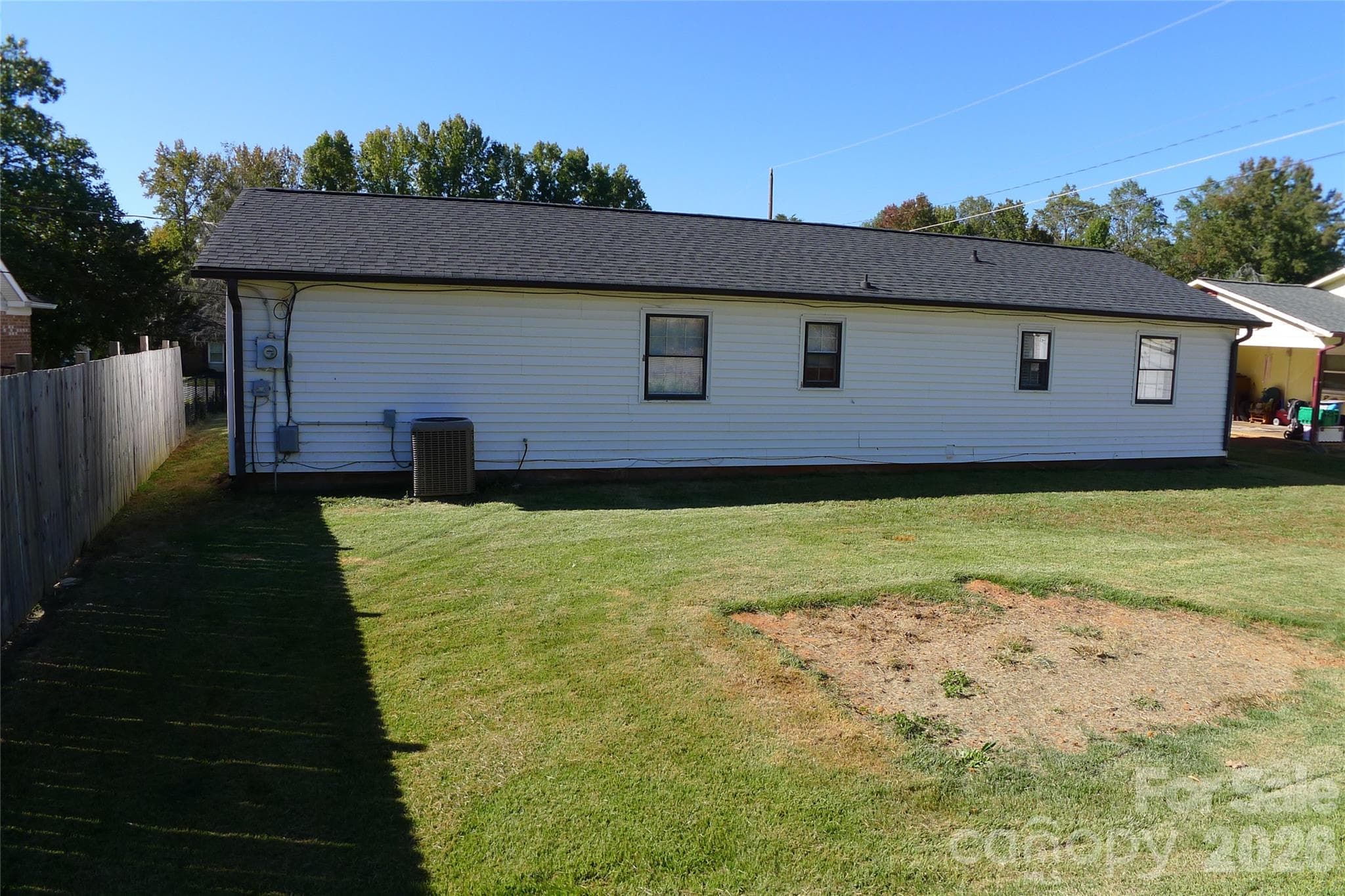 Single Family Residence at 133 Windward Circle, Mocksville, photo 4 of 25