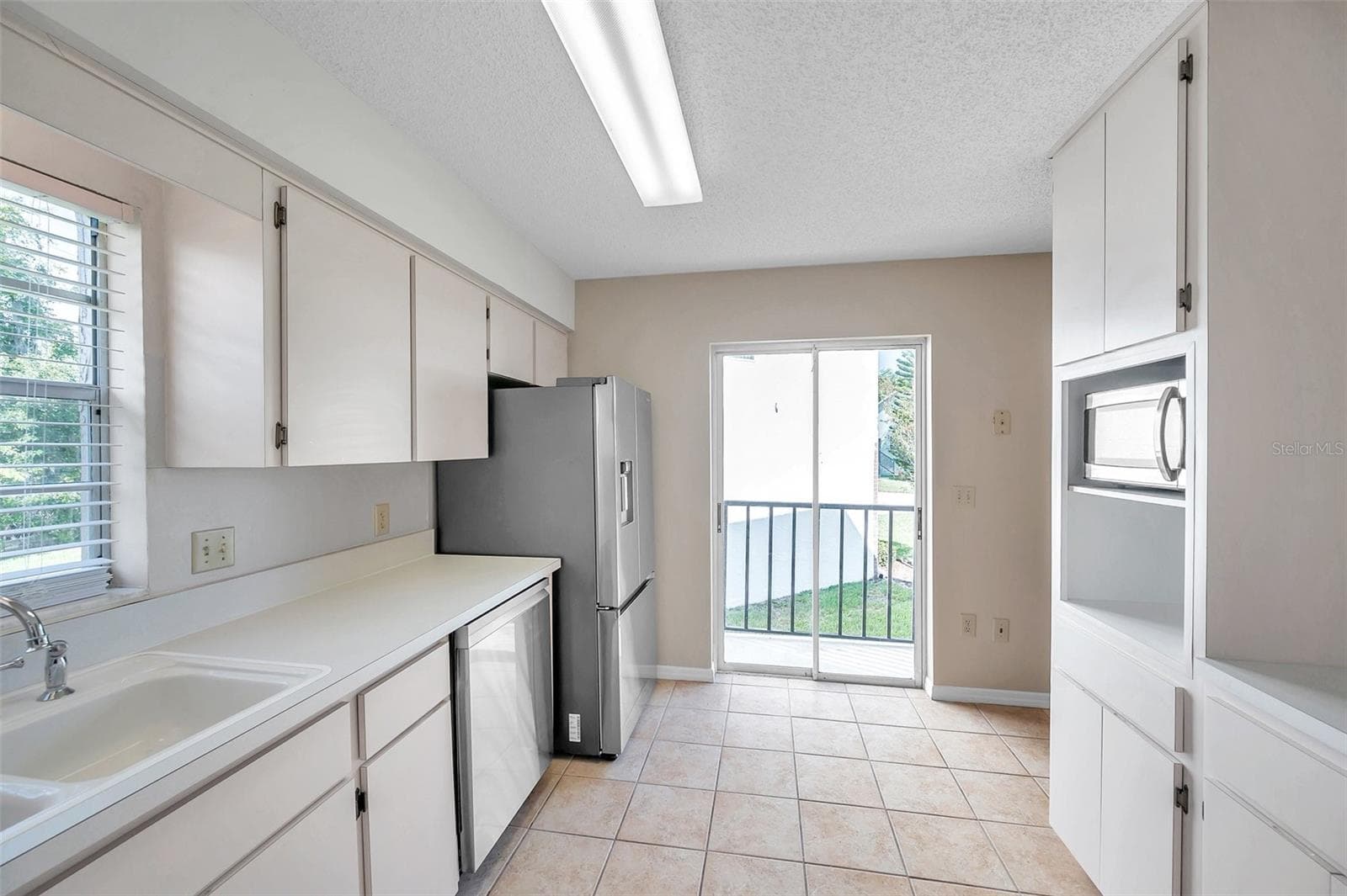Condominium at 6632 HICKORYWOOD LN #4B, NEW PORT RICHEY, photo 16 of 42