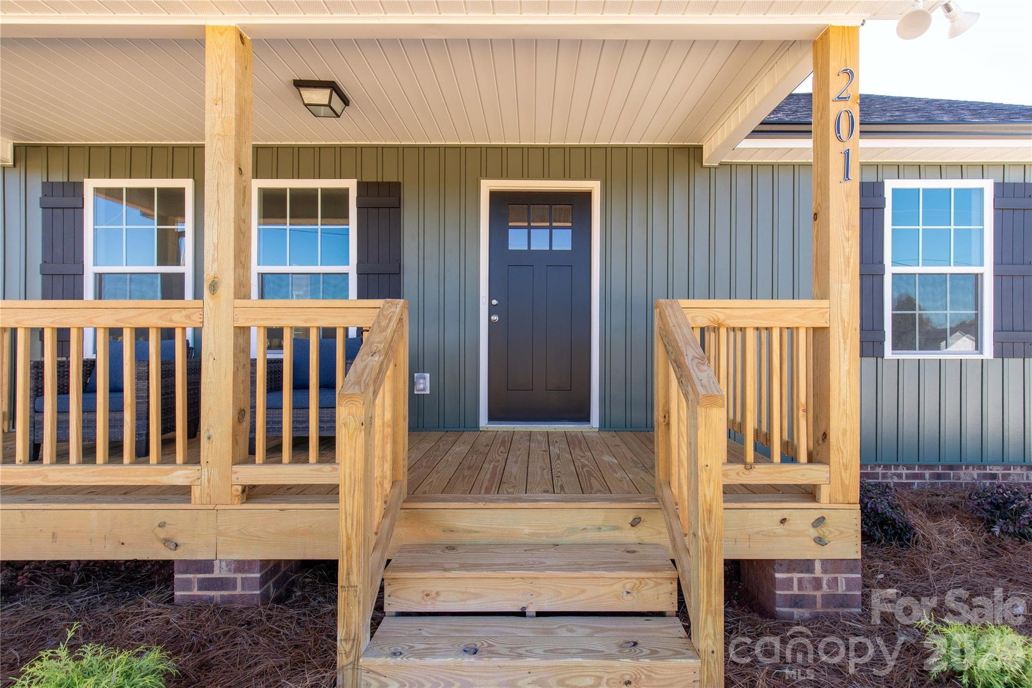 Single Family Residence at 201 Springlake Road, York, photo 4 of 38