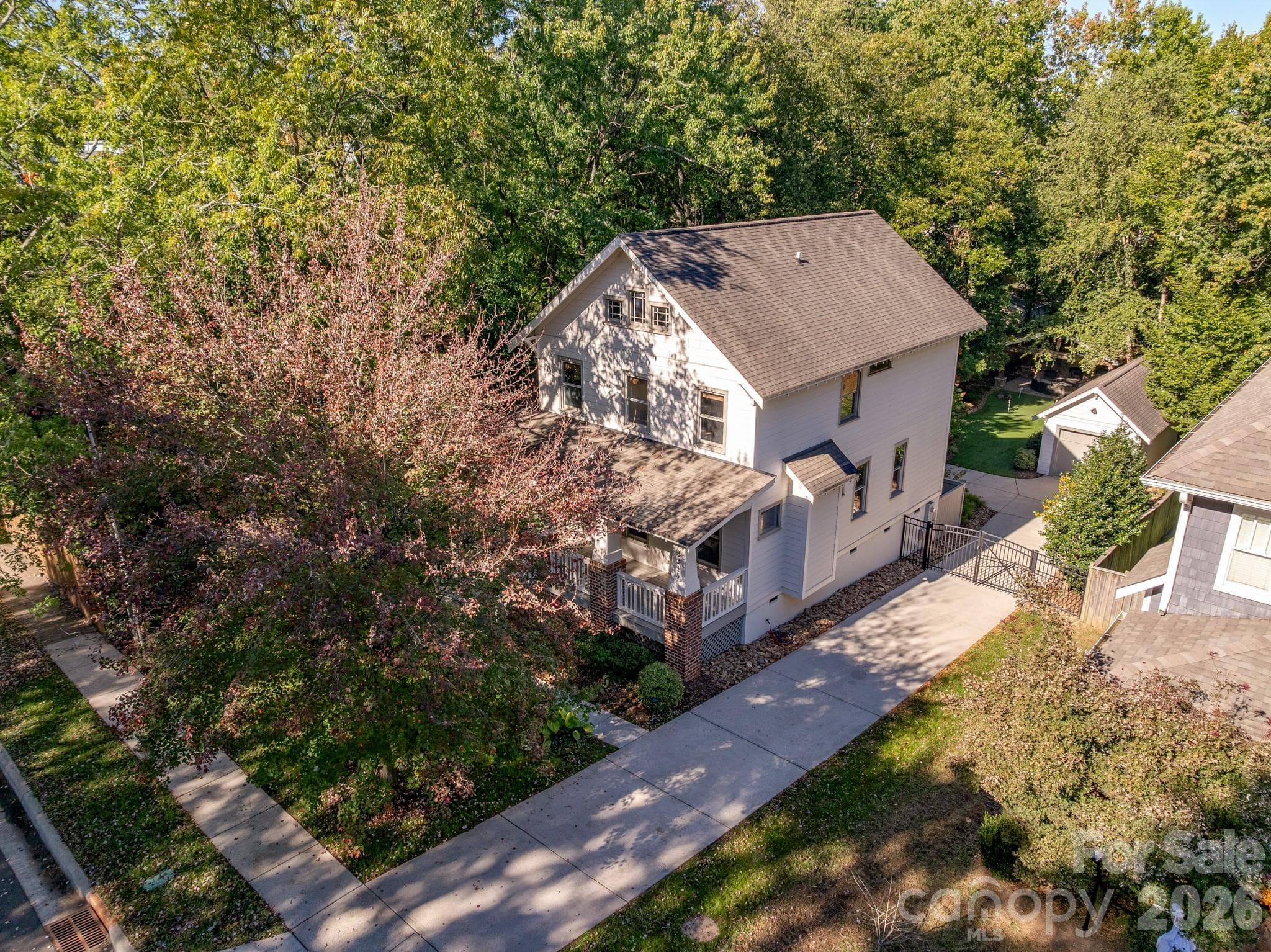 Single Family Residence at 3315 Holt Street, Charlotte, photo 3 of 36