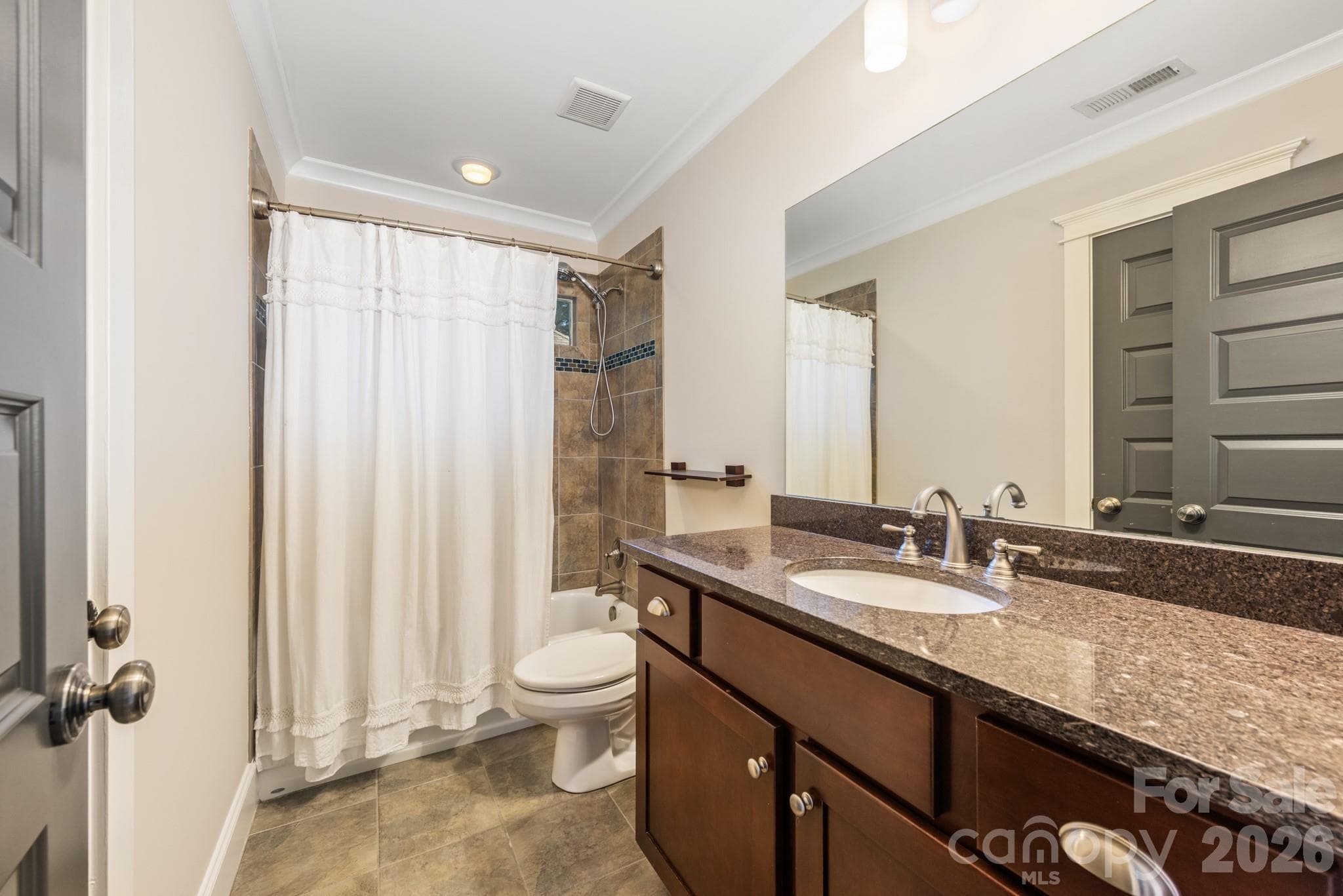 Upper level hall full bathroom - 3315 Holt Street, Charlotte