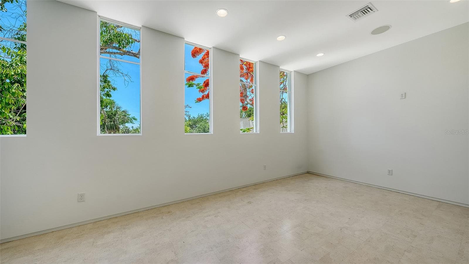 Bonus room located behind the primary suite - 4317 MIDNIGHT PASS RD, SARASOTA