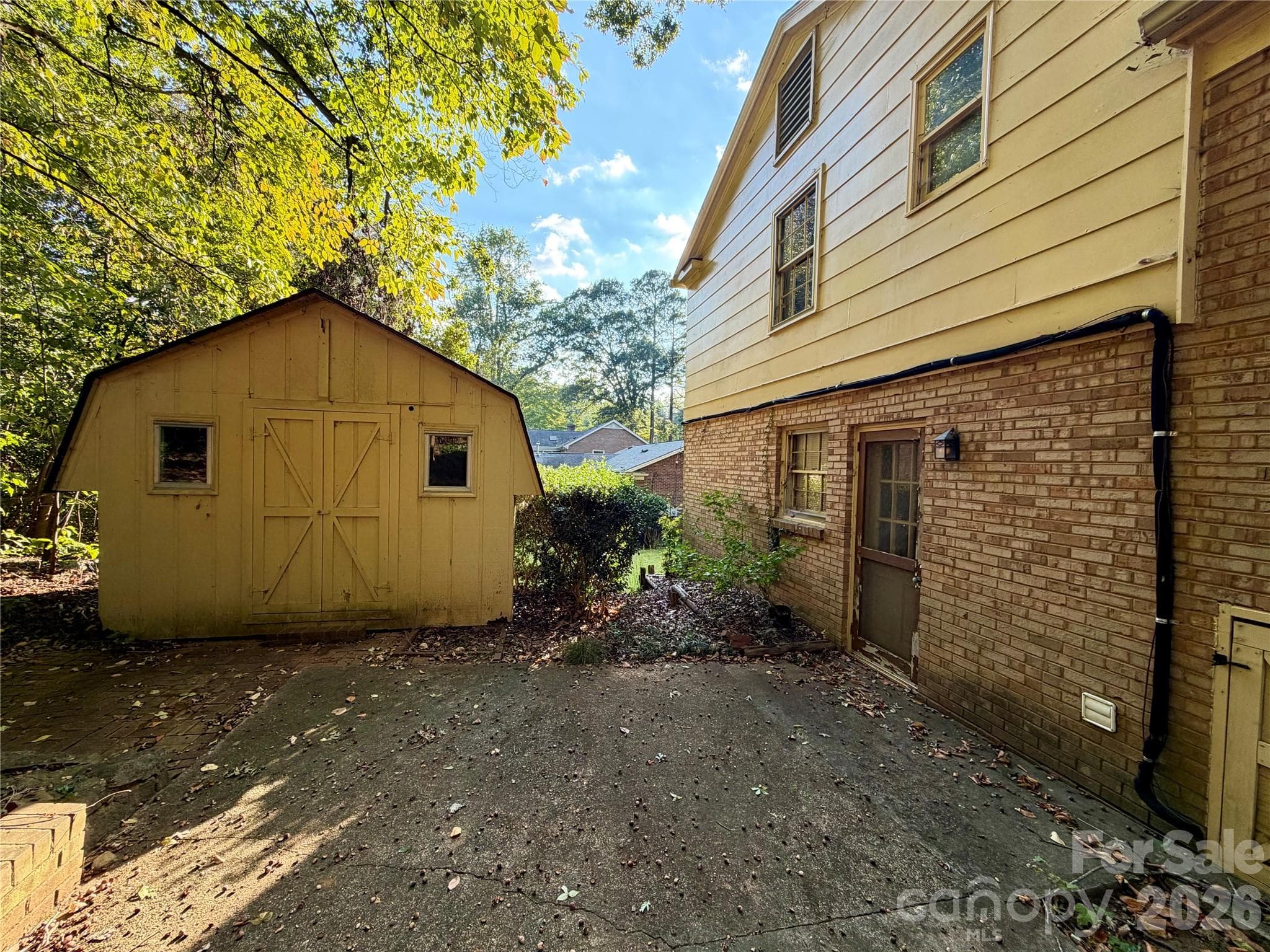 Single Family Residence at 6207 Colchester Place, Charlotte, photo 9 of 10