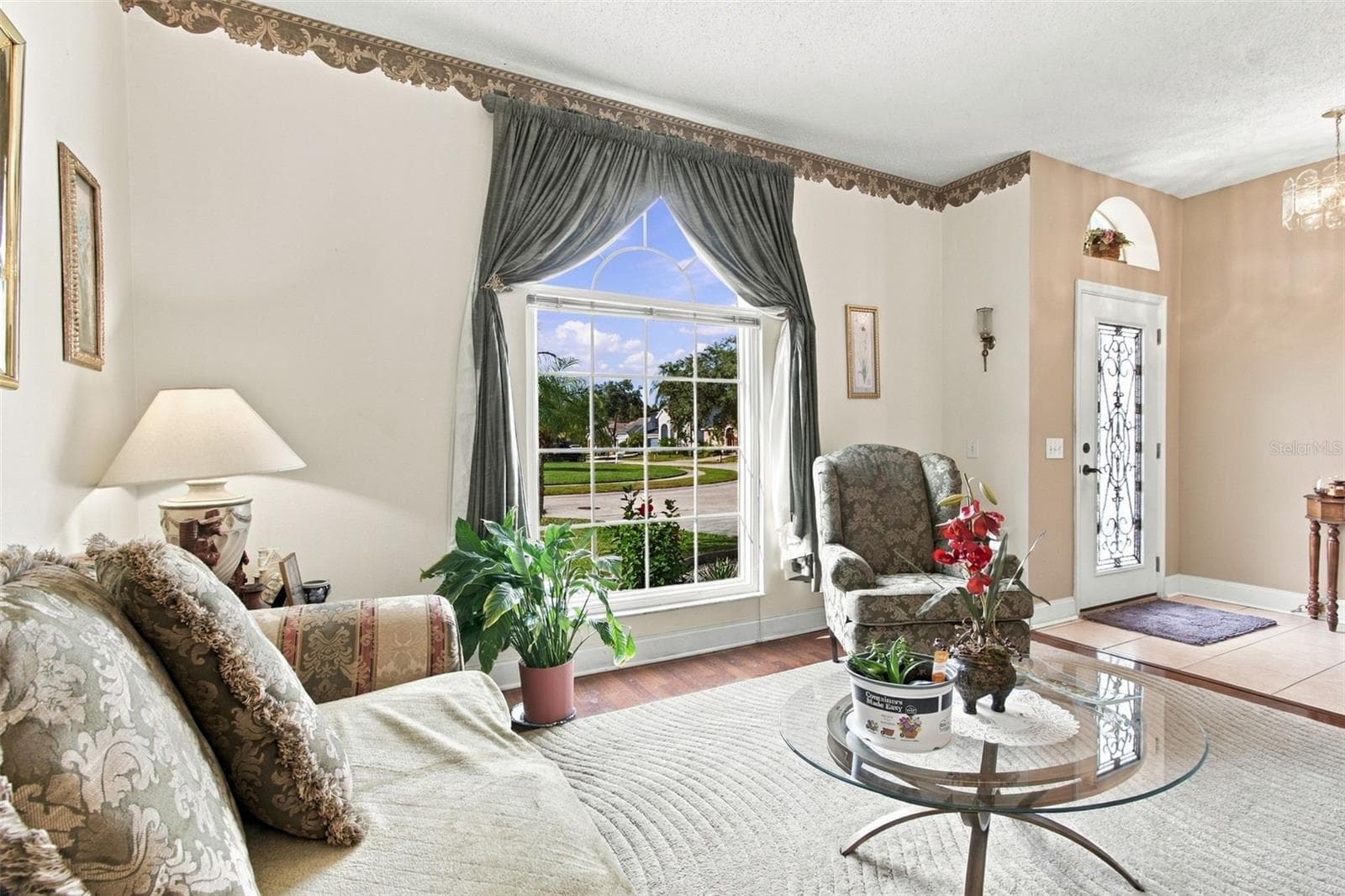 Single Family Residence at 10225 GOLDENBROOK WAY, TAMPA, photo 7 of 73