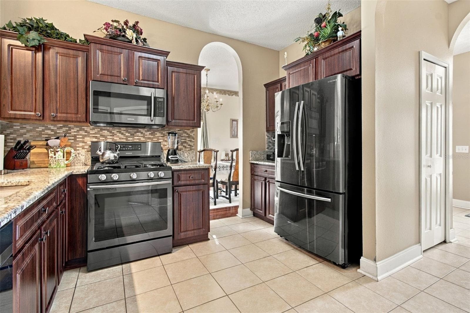 Single Family Residence at 10225 GOLDENBROOK WAY, TAMPA, photo 16 of 73