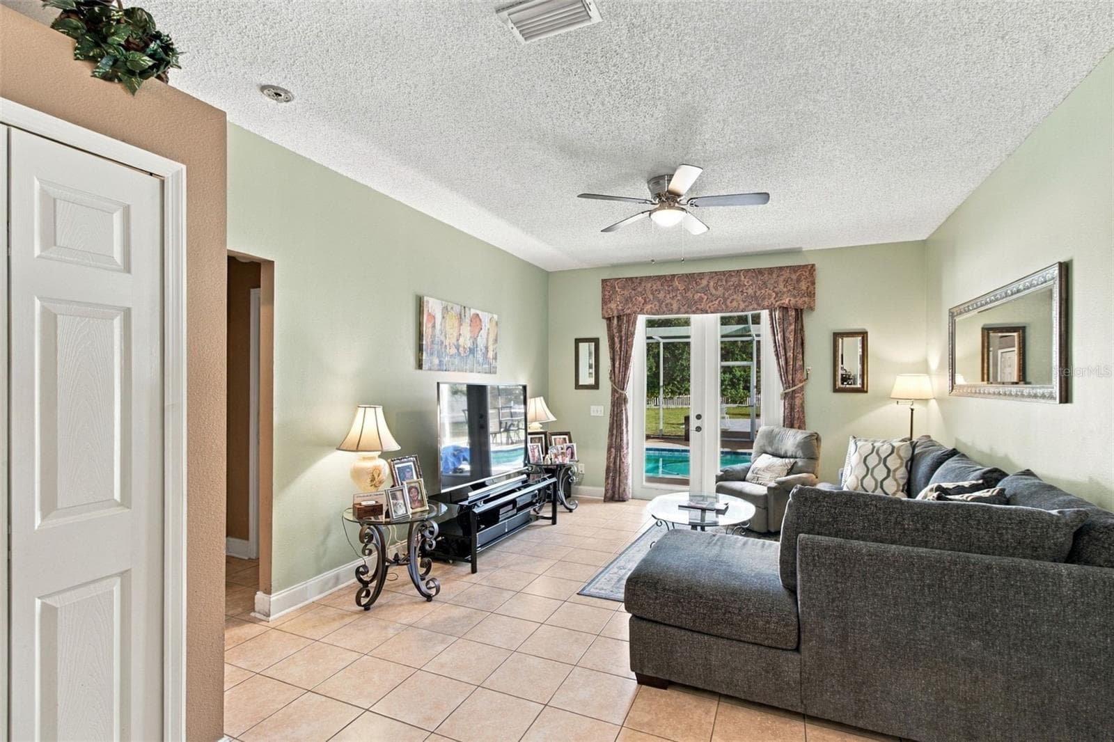 Single Family Residence at 10225 GOLDENBROOK WAY, TAMPA, photo 21 of 73
