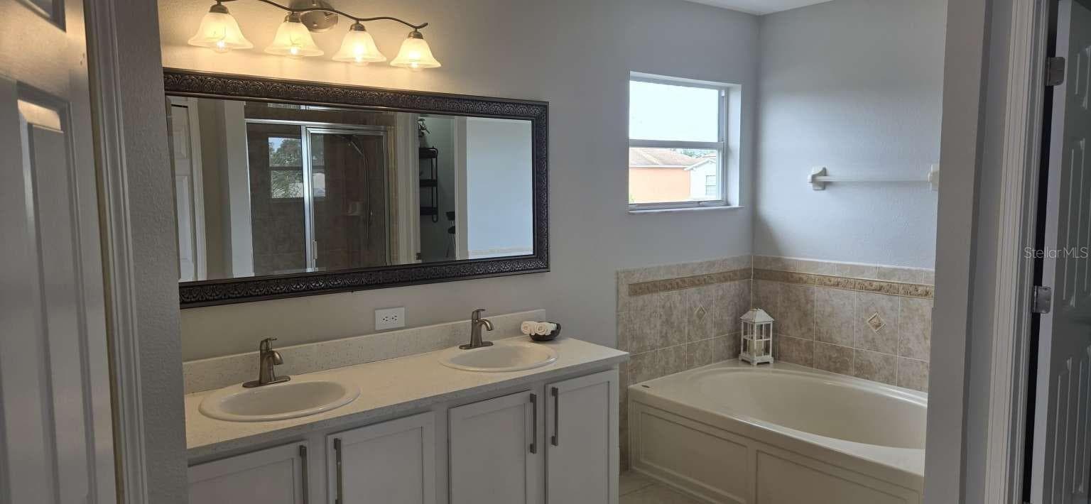 Single Family Residence at 2462 HARRISON PLACE BLVD, LAKELAND, photo 19 of 23