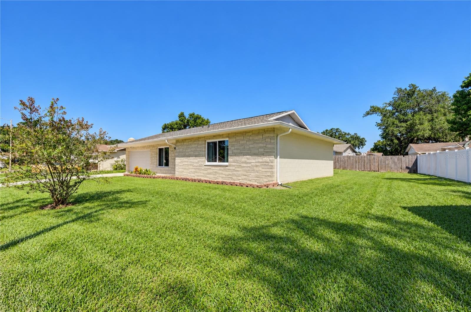 Single Family Residence at 4901 REGAN AVENUE, SEFFNER, photo 2 of 37