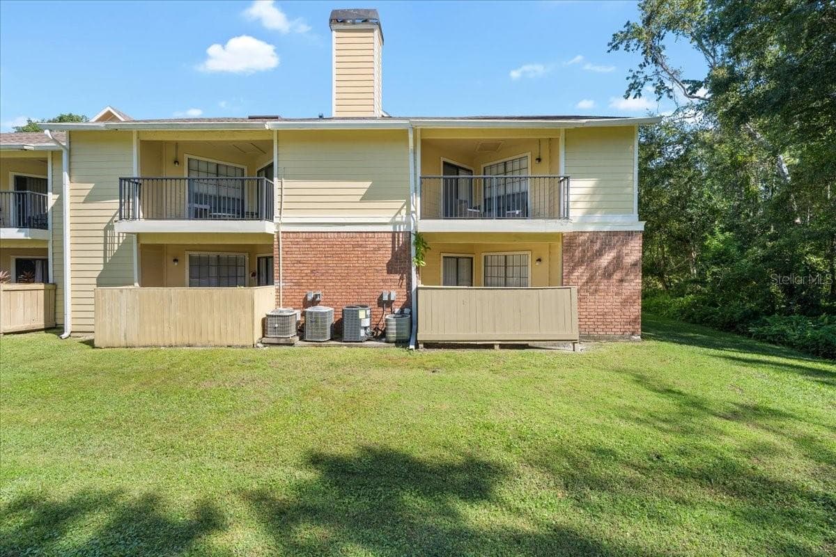 Condominium at 8754 MALLARD RESERVE DR #201, TAMPA, photo 12 of 14