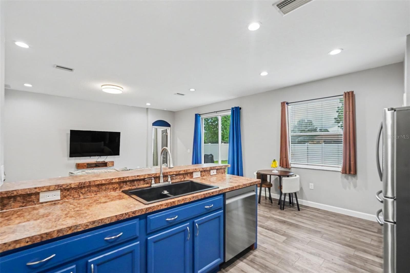 Single Family Residence at 8410 INDIAN LAUREL LN, BROOKSVILLE, photo 9 of 30