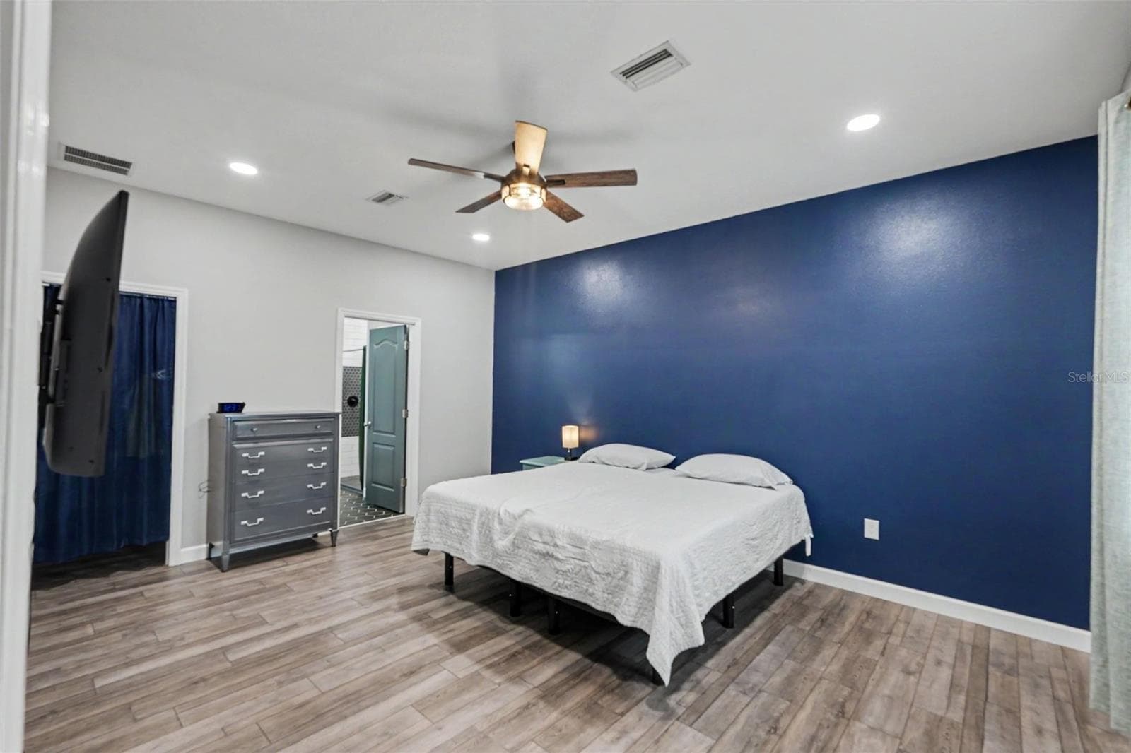 Single Family Residence at 8410 INDIAN LAUREL LN, BROOKSVILLE, photo 12 of 30