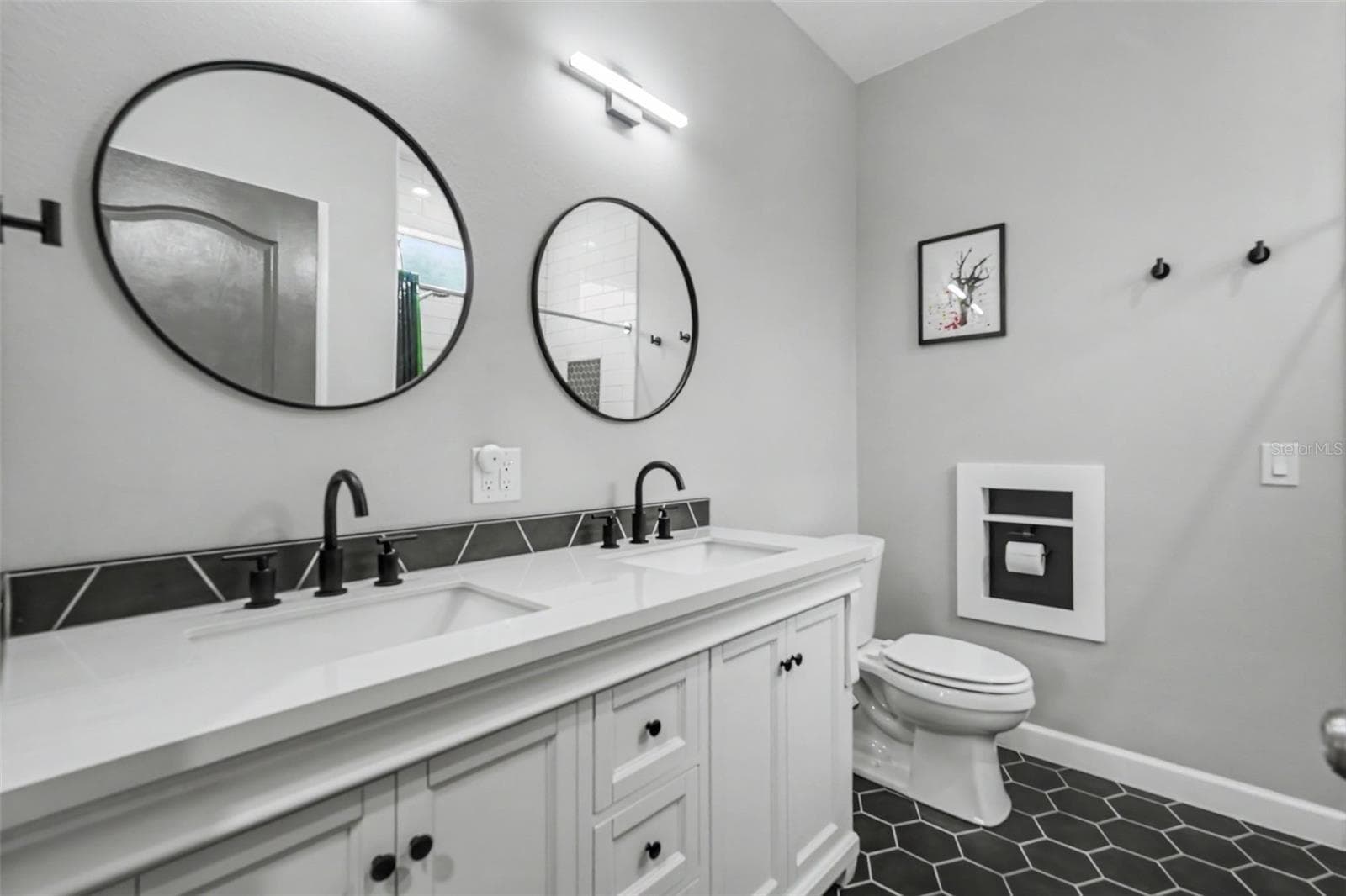 Single Family Residence at 8410 INDIAN LAUREL LN, BROOKSVILLE, photo 15 of 30