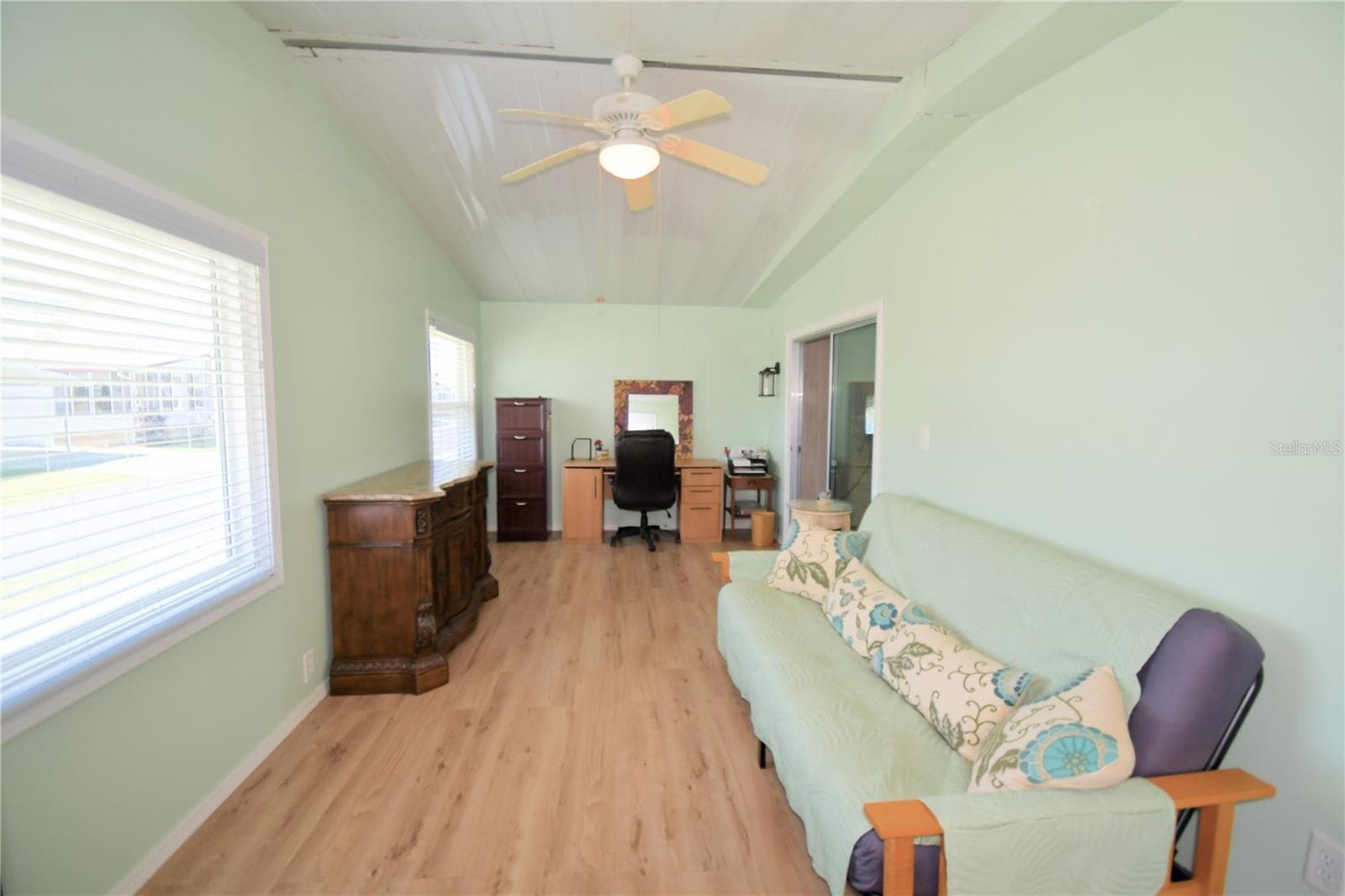 Manufactured Home at 4235 CEDARWOOD ST, WINTER HAVEN, photo 8 of 66