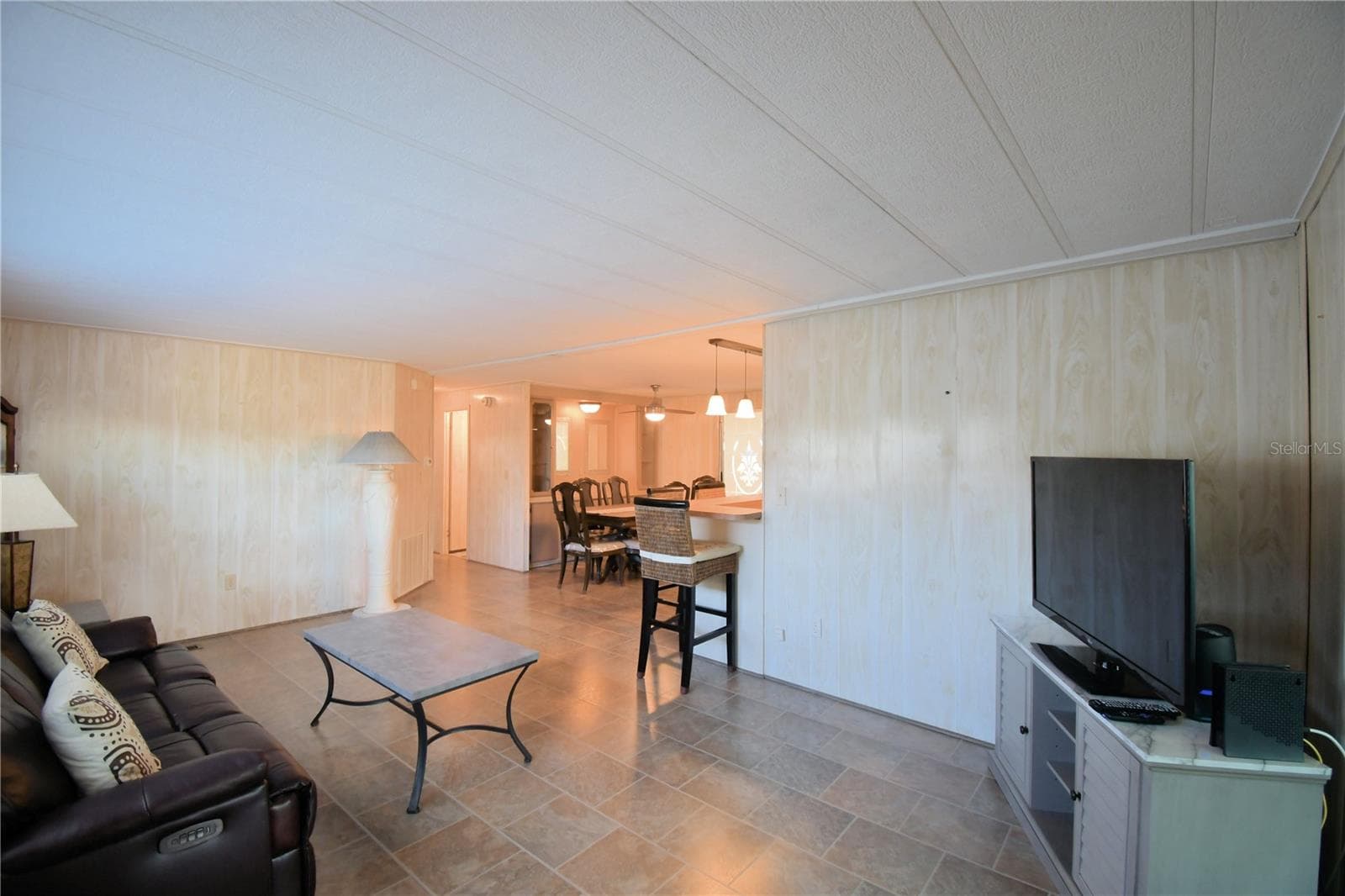Manufactured Home at 4235 CEDARWOOD ST, WINTER HAVEN, photo 9 of 66