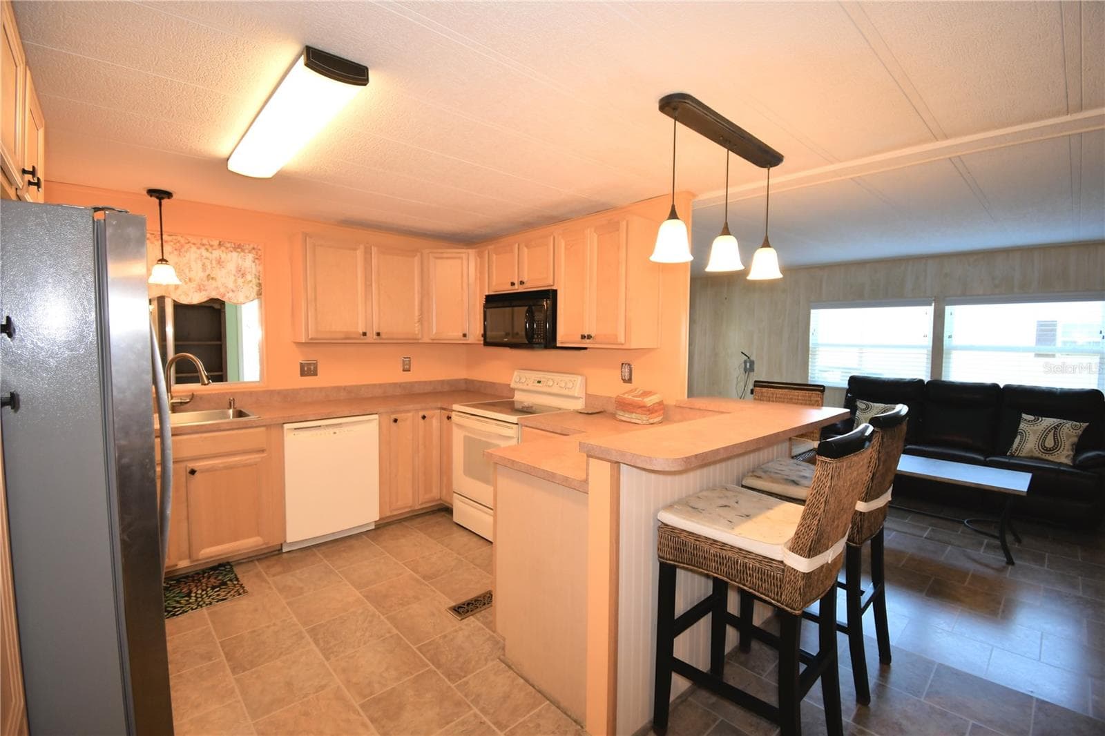 Manufactured Home at 4235 CEDARWOOD ST, WINTER HAVEN, photo 16 of 66