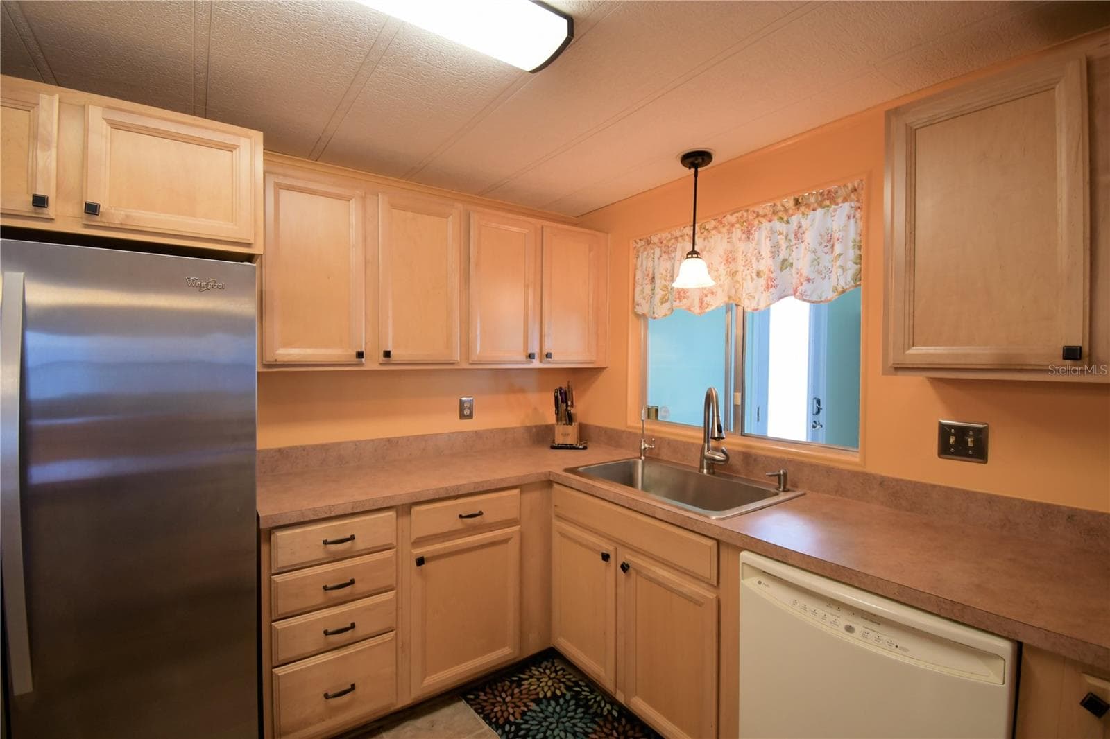 Manufactured Home at 4235 CEDARWOOD ST, WINTER HAVEN, photo 18 of 66
