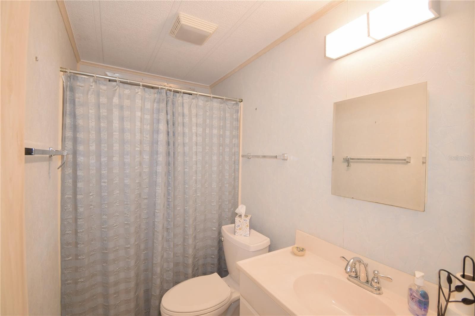 Manufactured Home at 4235 CEDARWOOD ST, WINTER HAVEN, photo 24 of 66