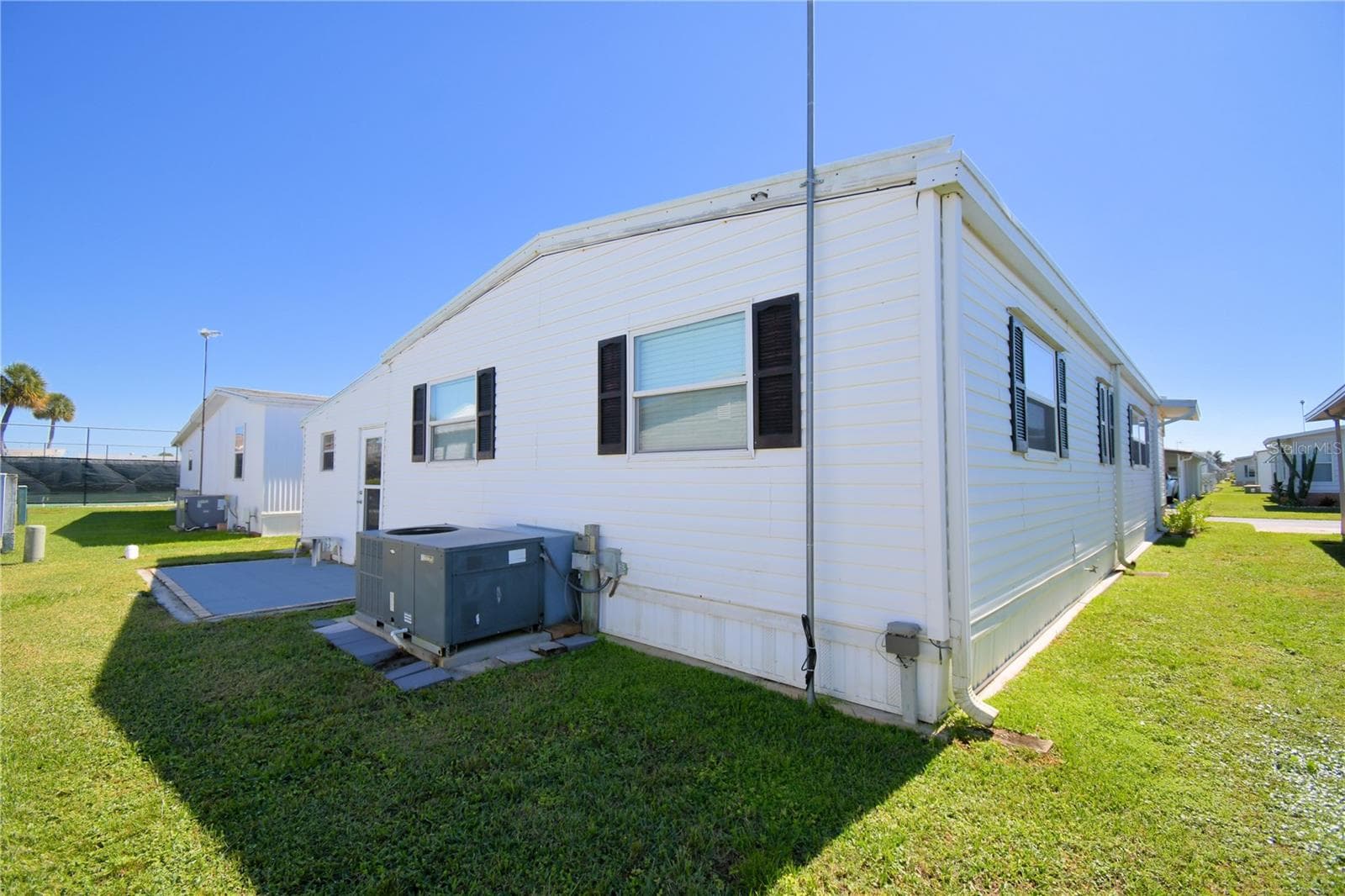 Manufactured Home at 4235 CEDARWOOD ST, WINTER HAVEN, photo 47 of 66