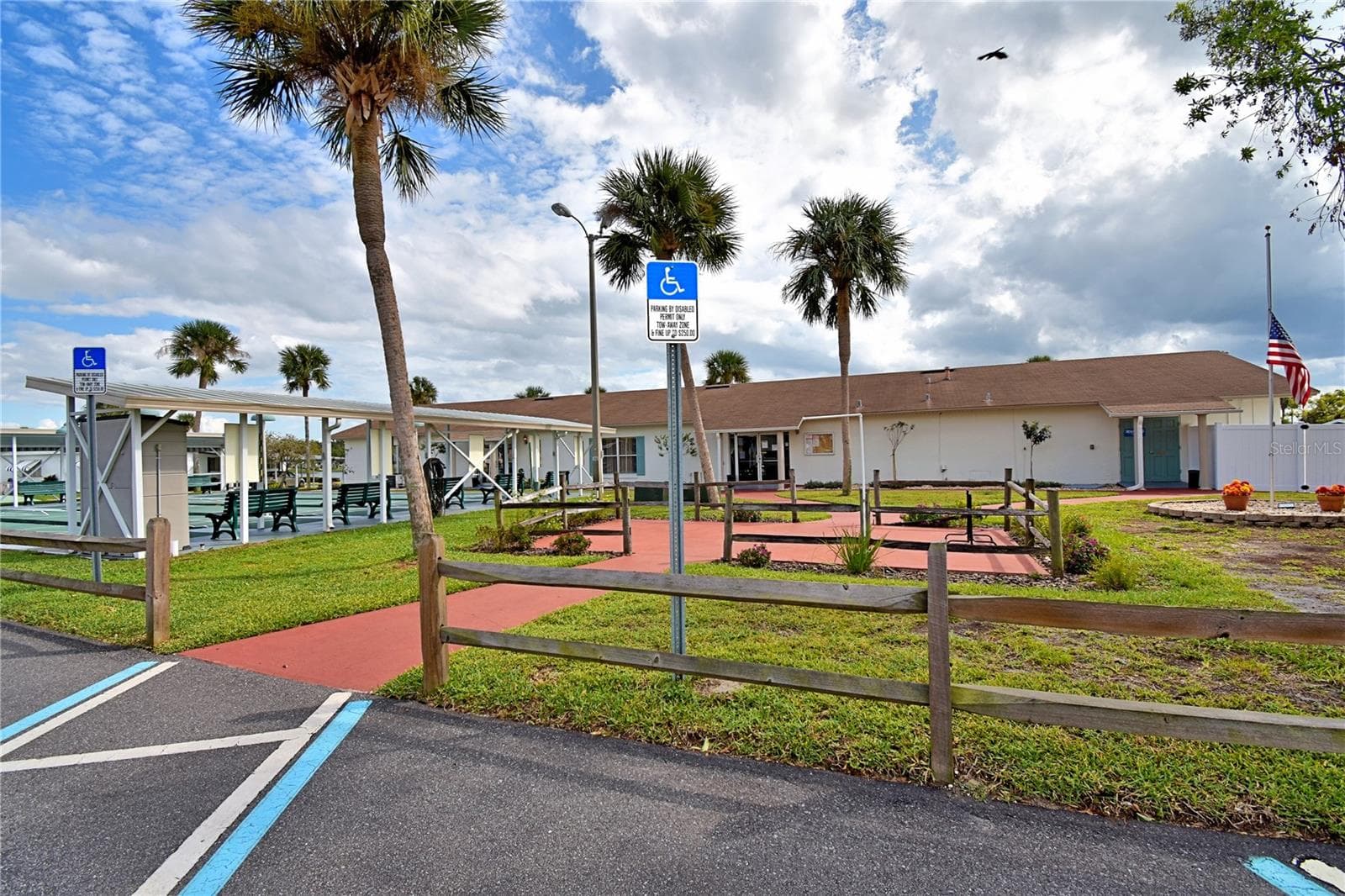 Manufactured Home at 4235 CEDARWOOD ST, WINTER HAVEN, photo 49 of 66