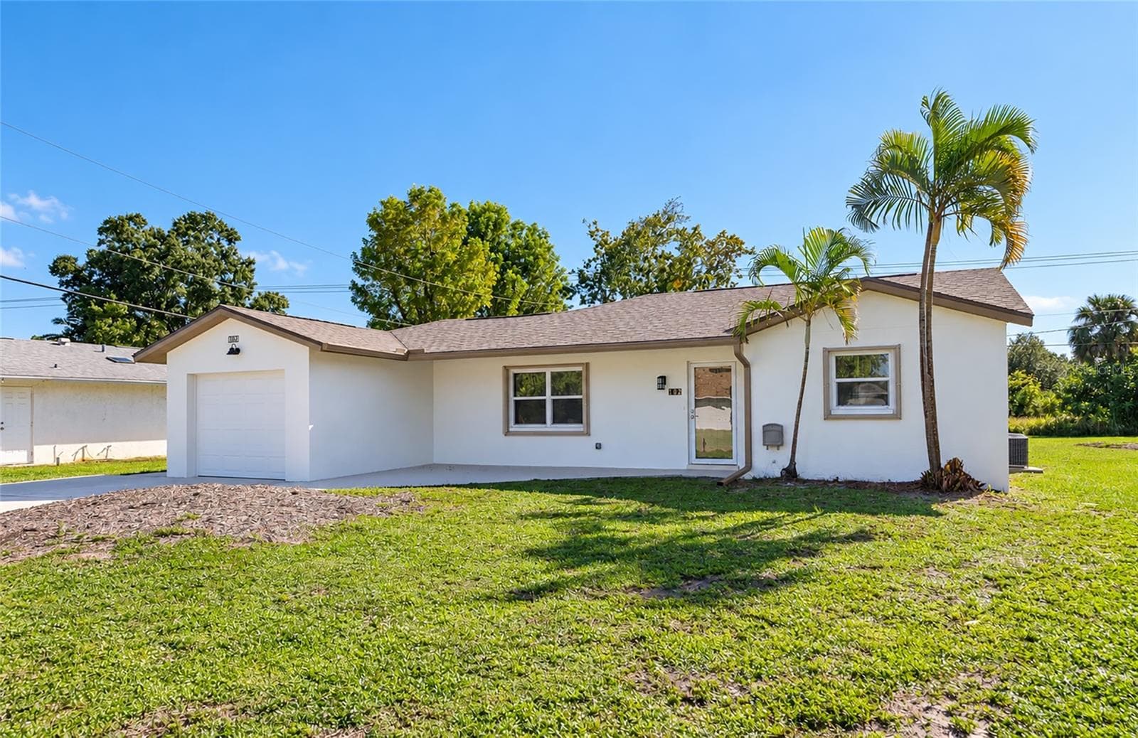 Single Family Residence at 102 SANDHURST DR, VENICE, photo 3 of 33