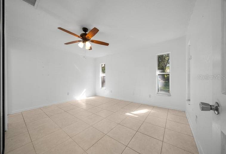 Single Family Residence at 10 EMERALD RUN, OCALA, photo 15 of 41