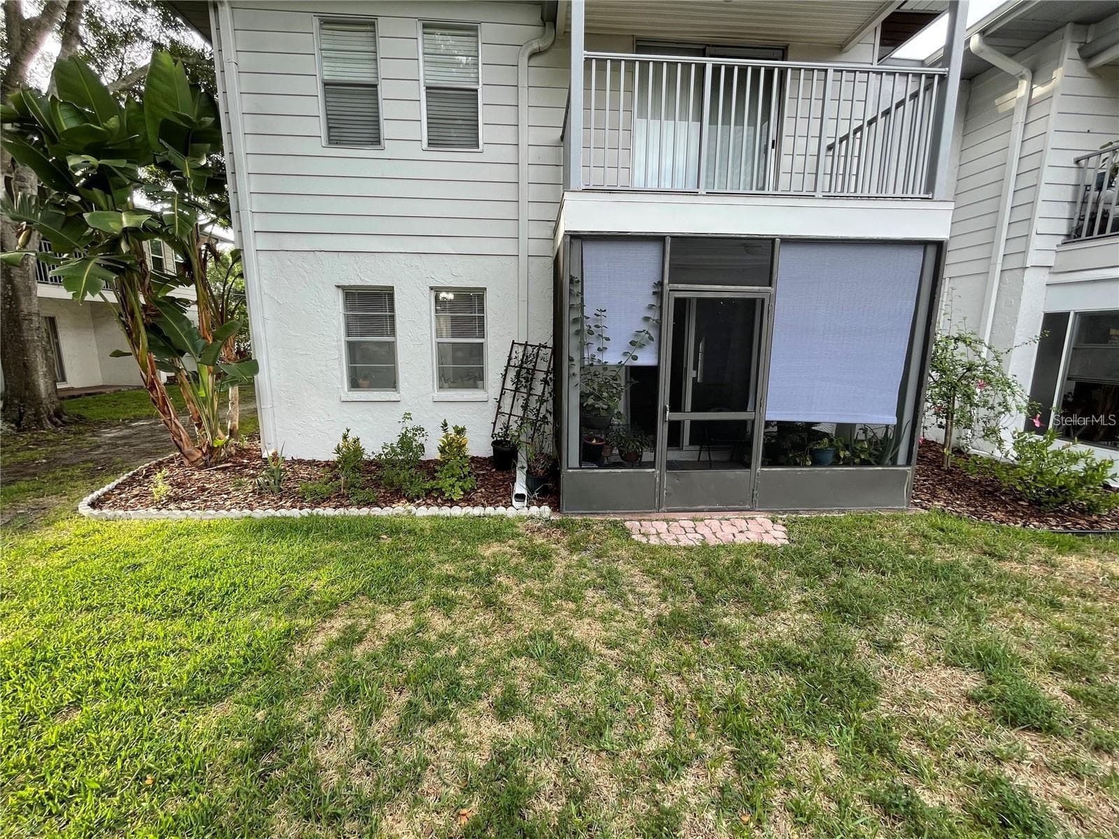 Condominium at 10800 US HIGHWAY 19 N #110, PINELLAS PARK, photo 2 of 3