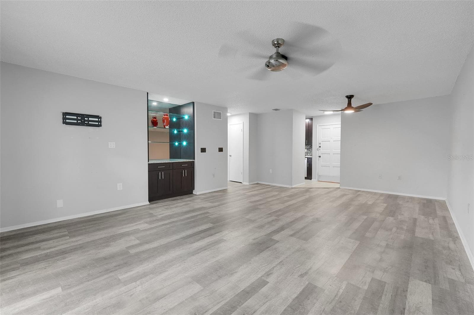 Townhouse at 414 DORCHESTER SQUARE, LAKE MARY, photo 8 of 25