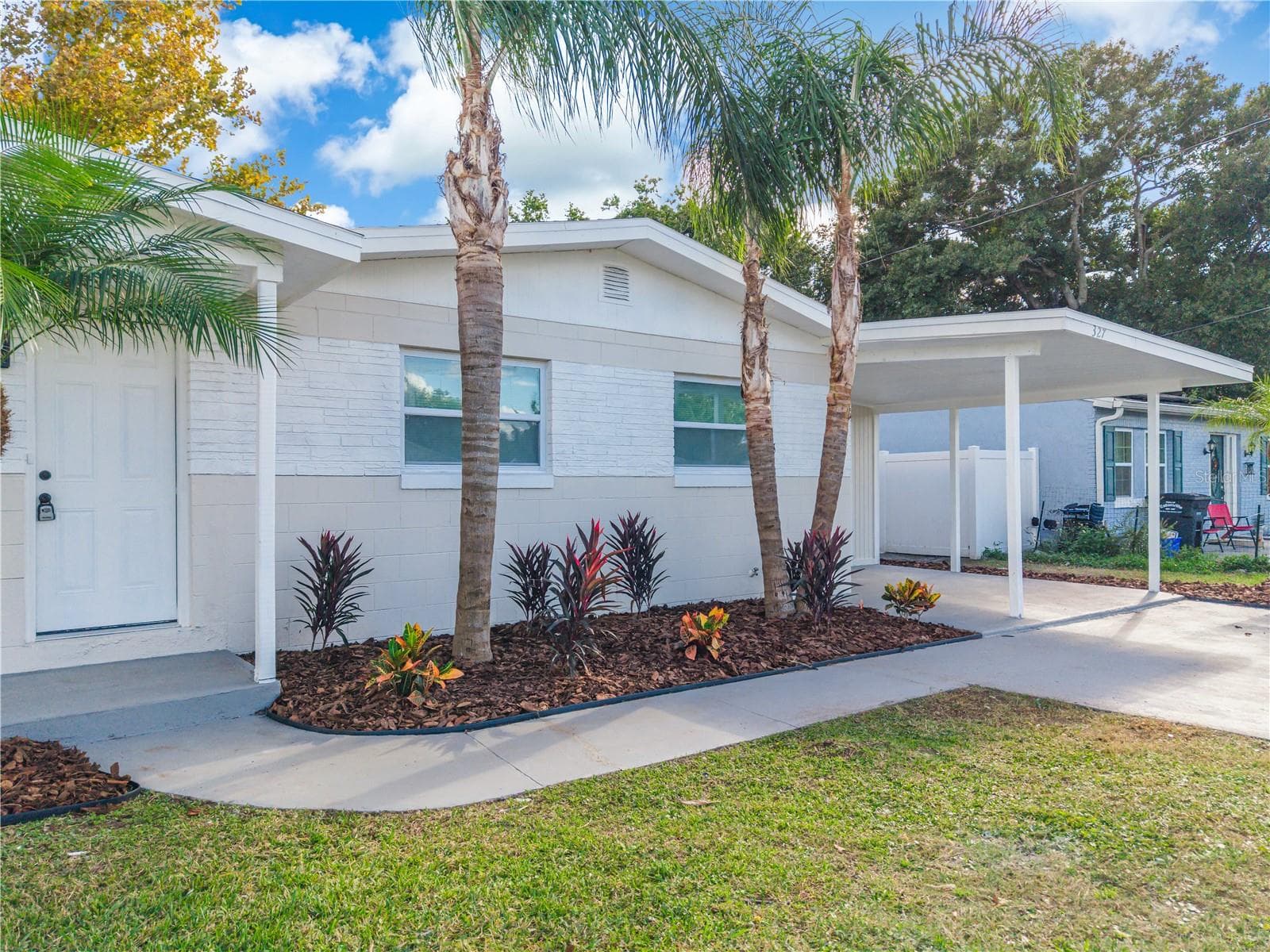 Single Family Residence at 327 AMADOR CIR, ORLANDO, photo 5 of 49