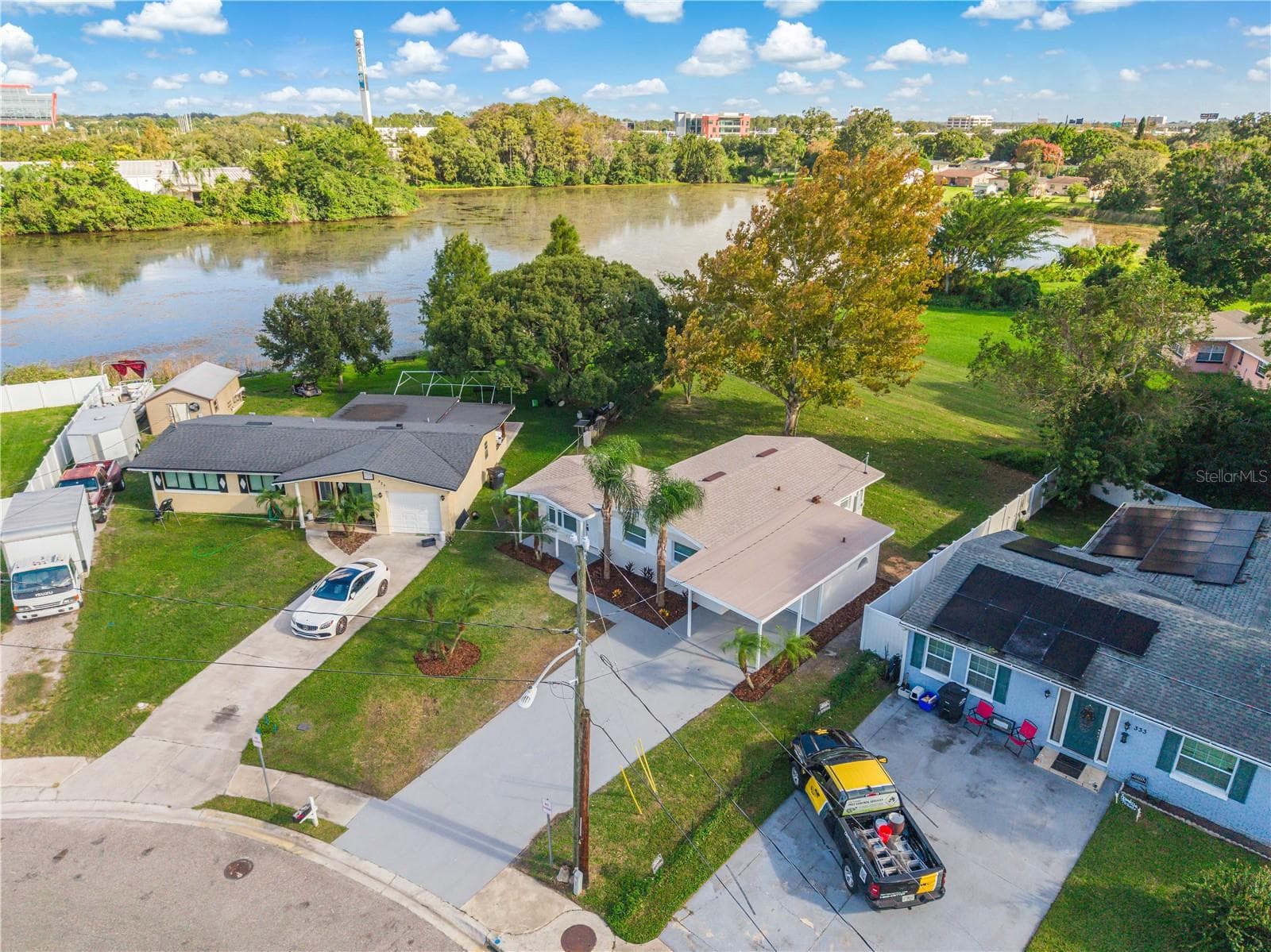 Single Family Residence at 327 AMADOR CIR, ORLANDO, photo 7 of 49