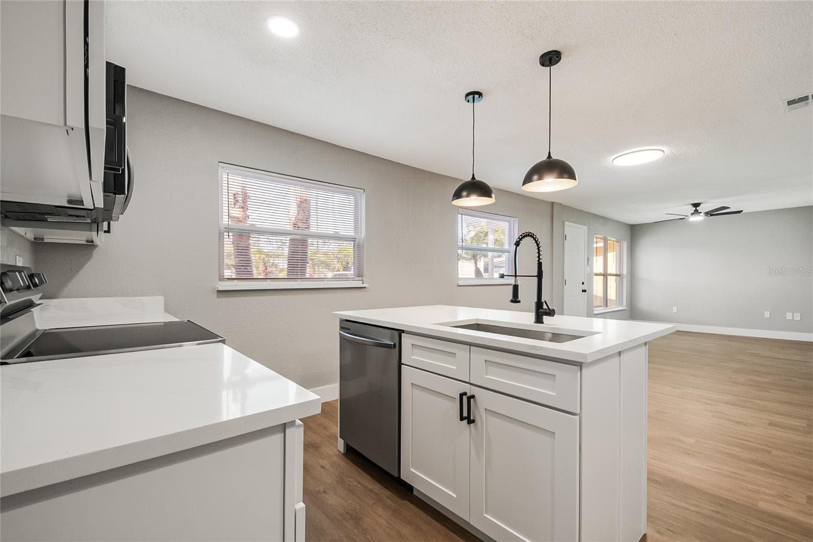 Single Family Residence at 327 AMADOR CIR, ORLANDO, photo 20 of 49