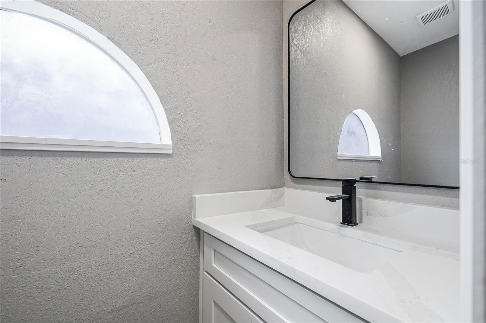 Single Family Residence at 327 AMADOR CIR, ORLANDO, photo 39 of 49