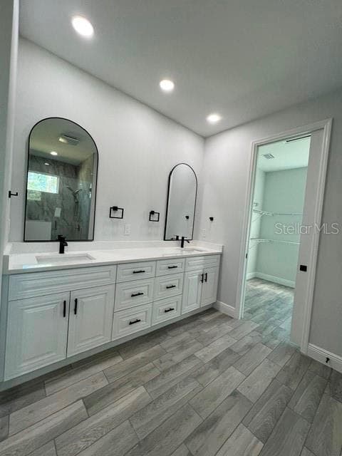 Master Bathroom Vanity - 18218 PALMDALE RD, WEEKI WACHEE