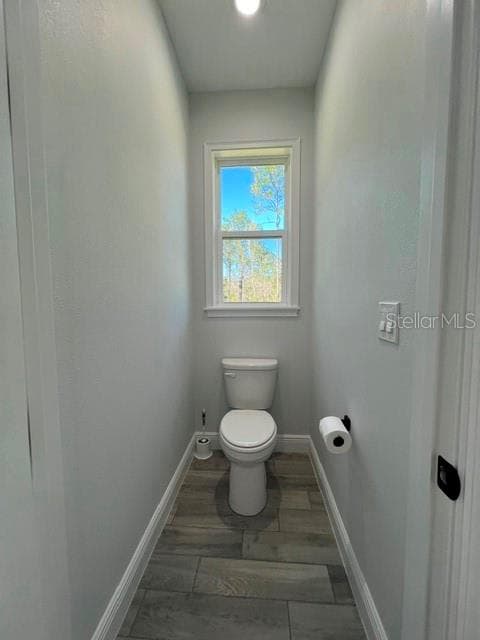 Master Water Closet - 18218 PALMDALE RD, WEEKI WACHEE