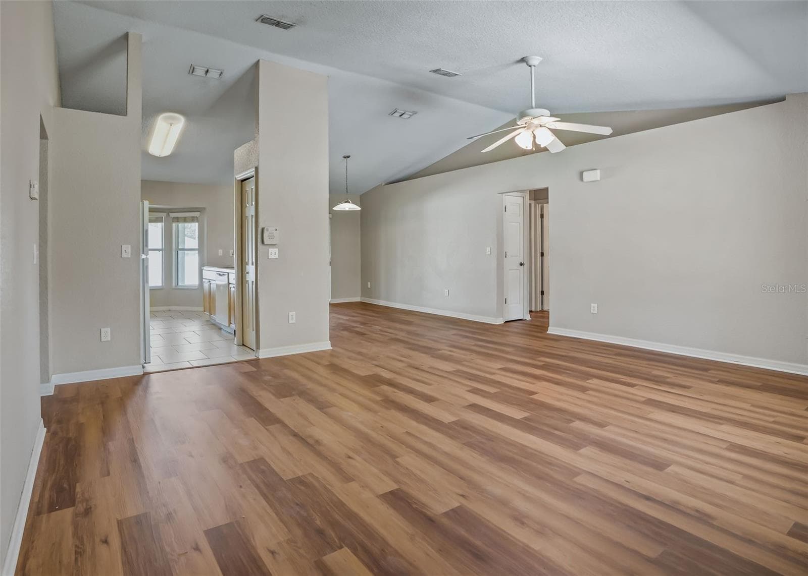Single Family Residence at 9405 SE 161ST PL, SUMMERFIELD, photo 5 of 43