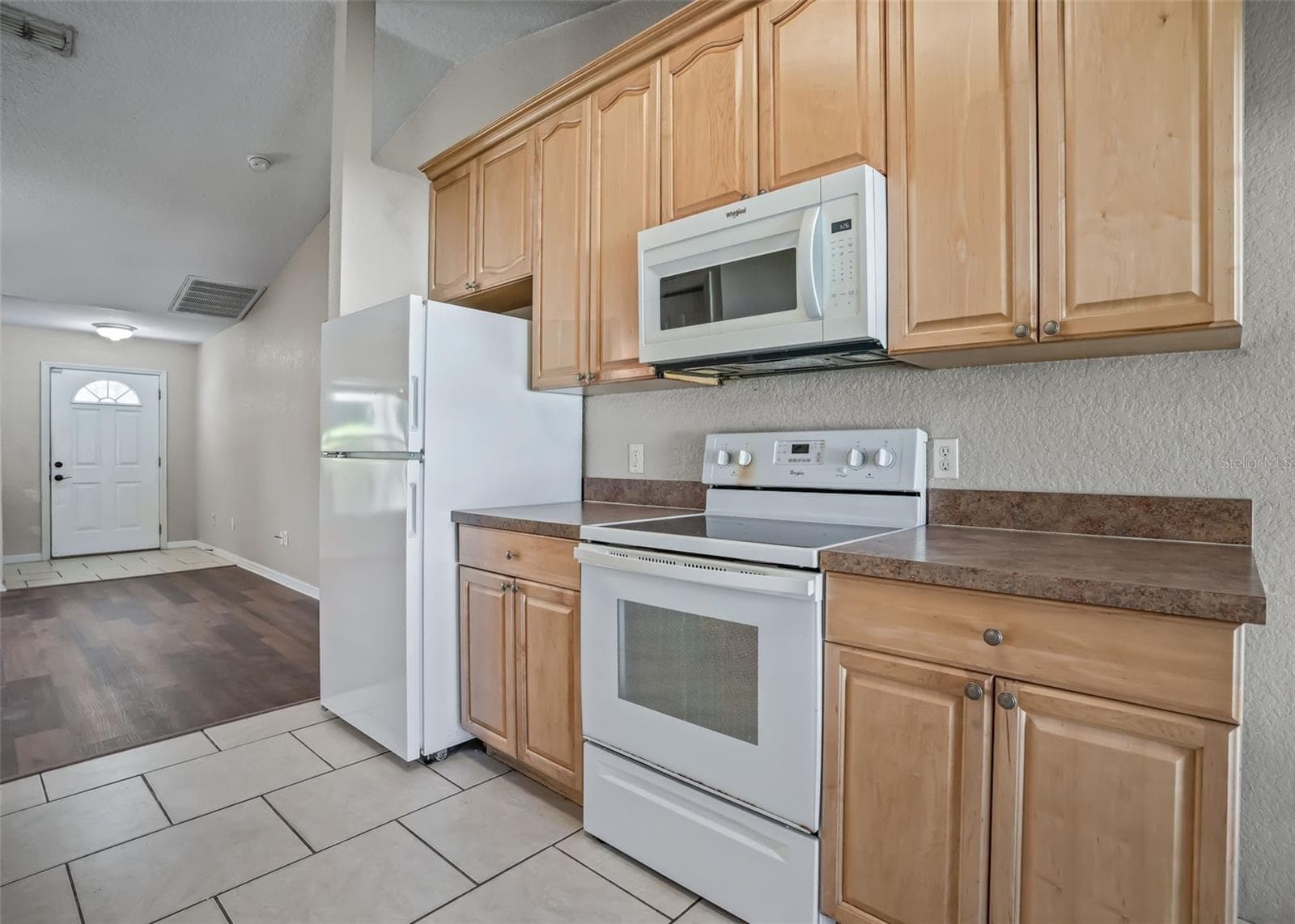 Single Family Residence at 9405 SE 161ST PL, SUMMERFIELD, photo 11 of 43