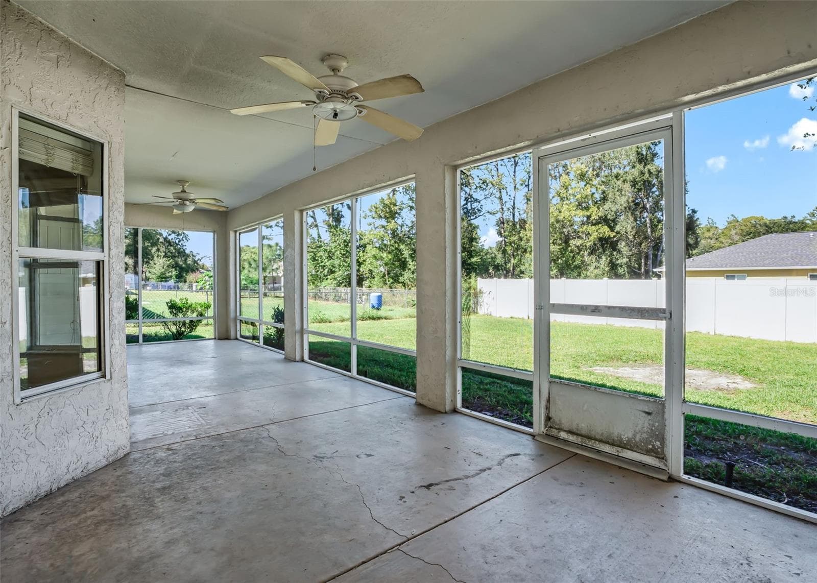 Single Family Residence at 9405 SE 161ST PL, SUMMERFIELD, photo 27 of 43